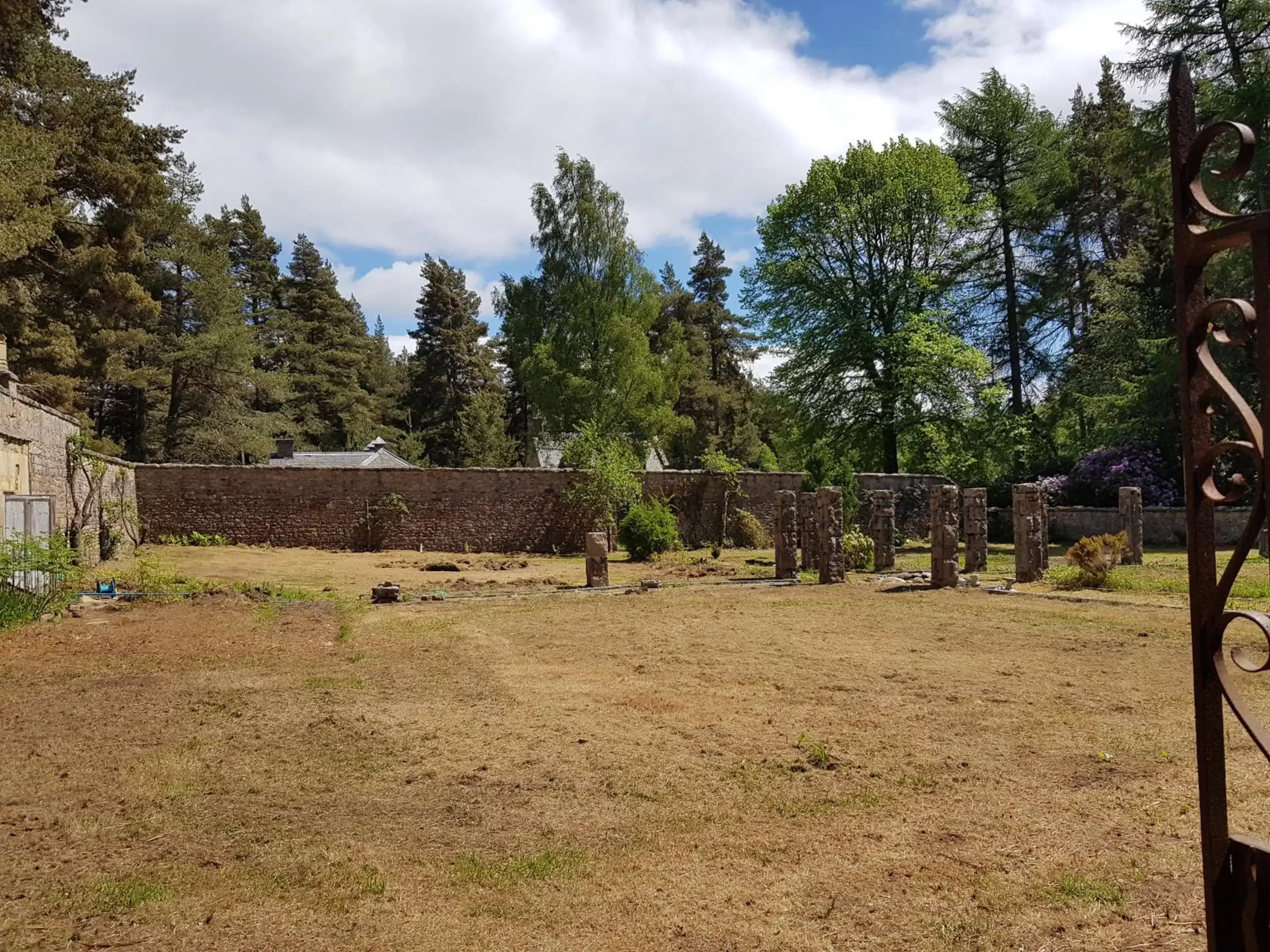 Garden in Cambus O' May Hotel