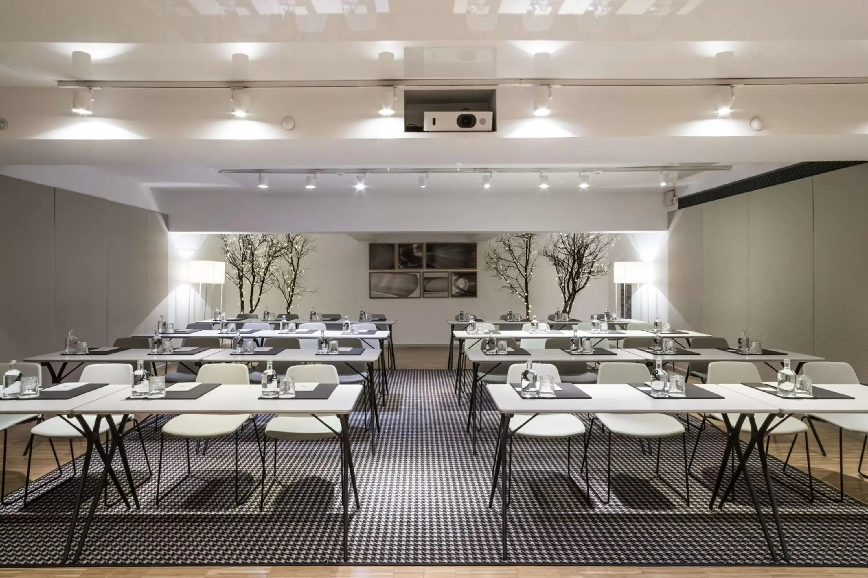 Meeting/conference room in Alexandra Barcelona Hotel, Curio Collection by Hilton