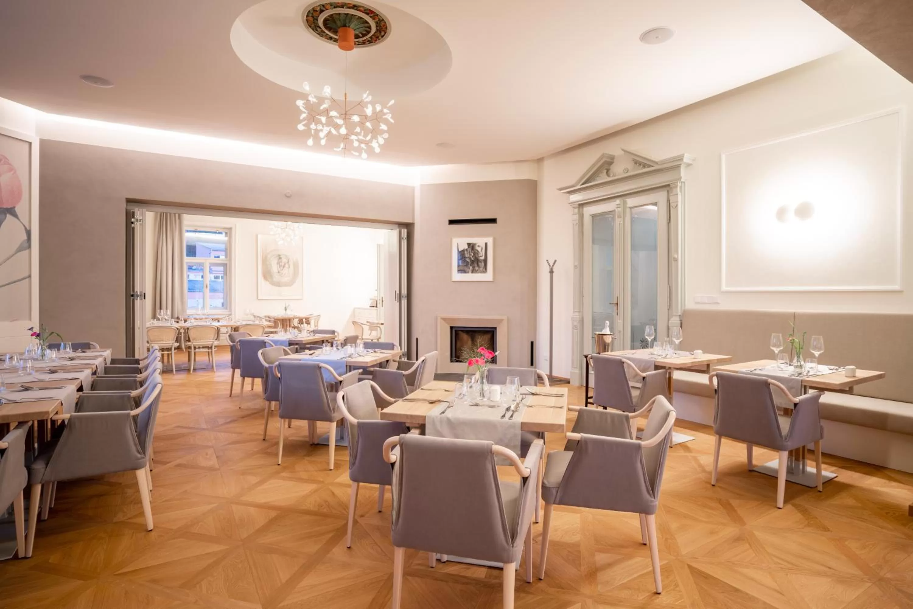 Restaurant/places to eat in Villa Rosenaw