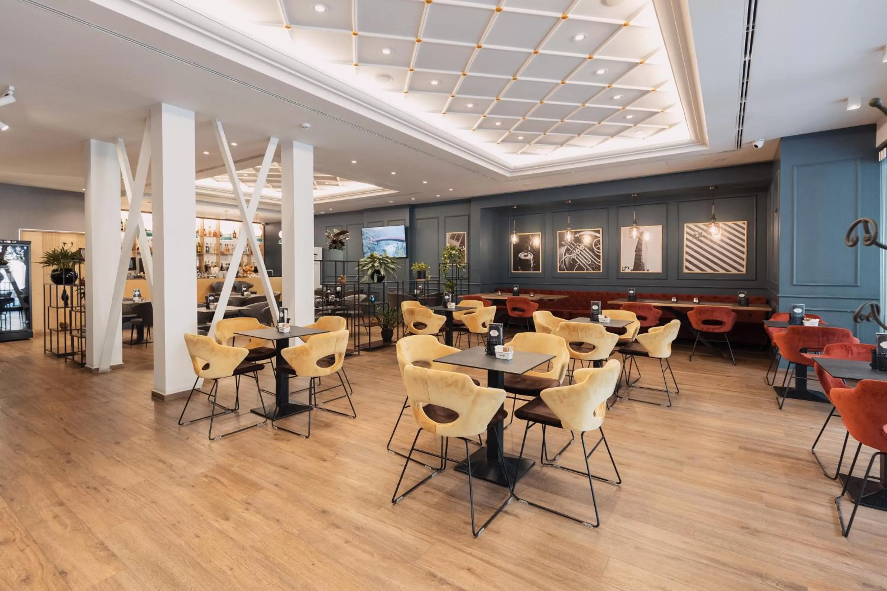 Restaurant/places to eat in Hotel Boutique Vila 135