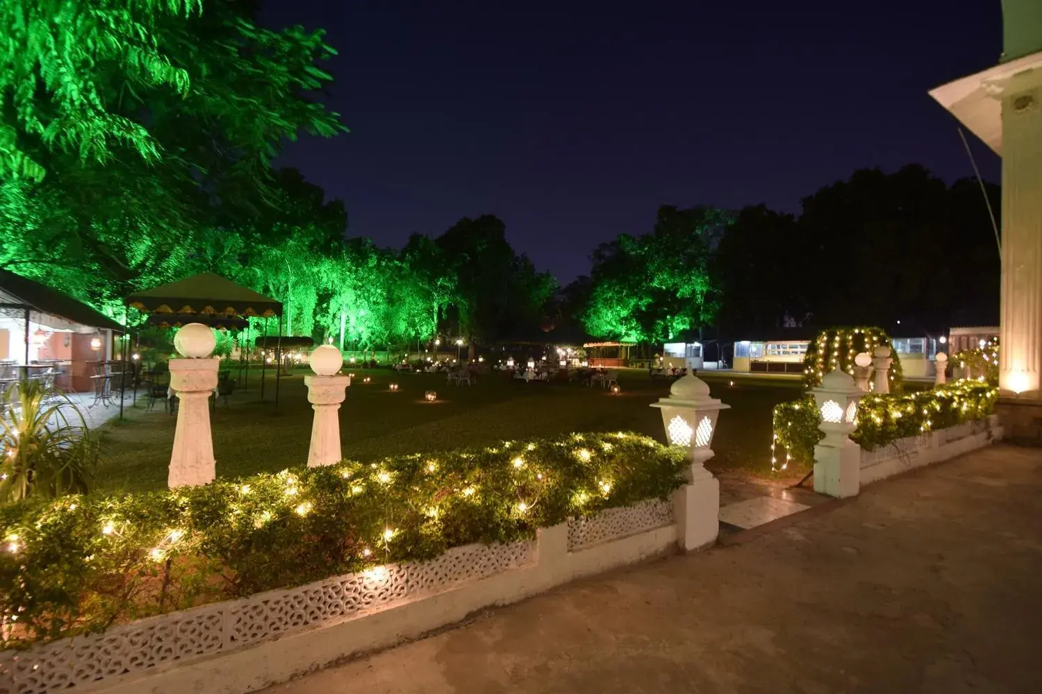 Garden, Banquet Facilities in Hari Mahal Palace by Pachar Group