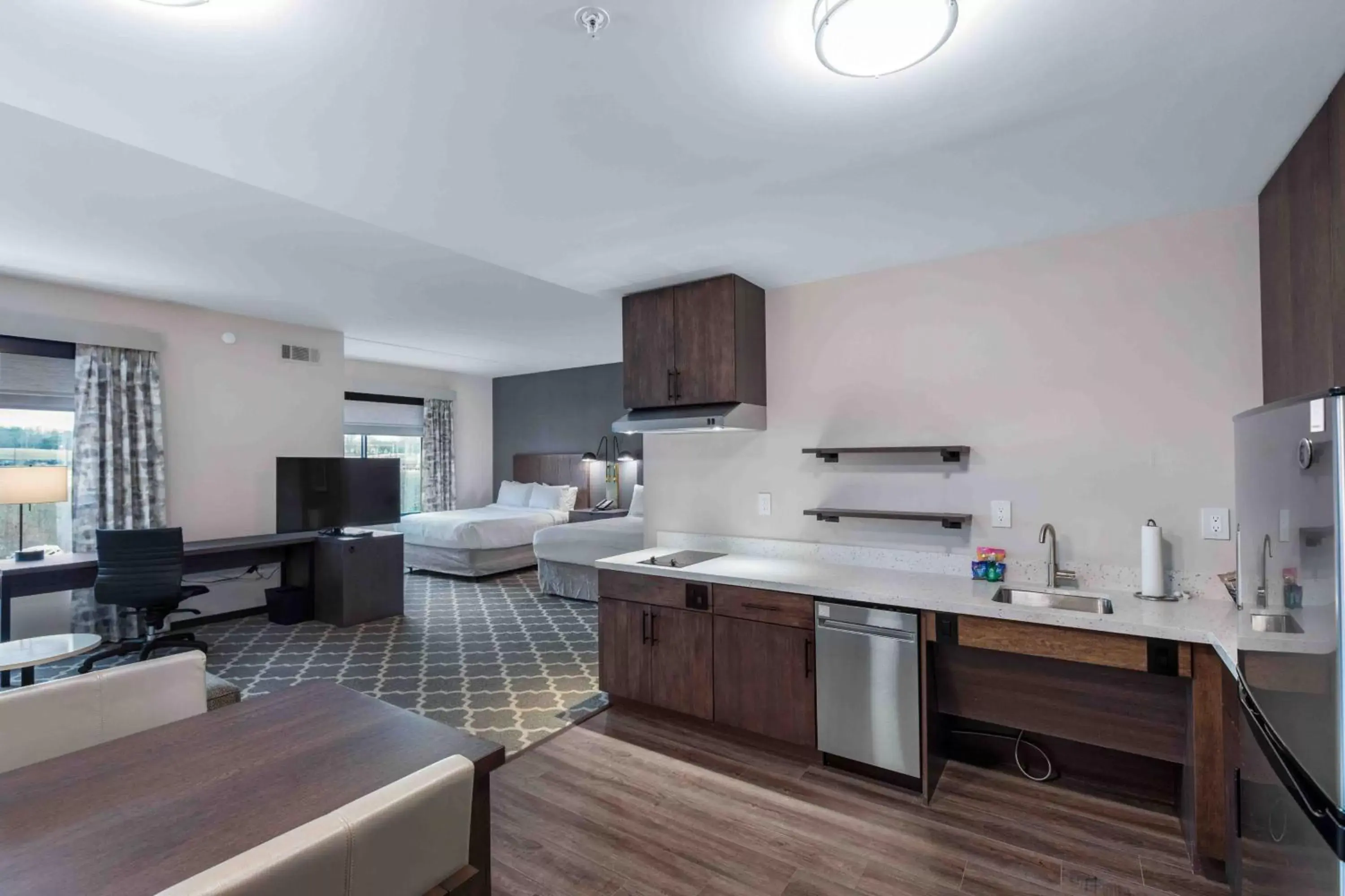 Photo of the whole room, Kitchen/Kitchenette in Residence Inn by Marriott Atlanta Covington