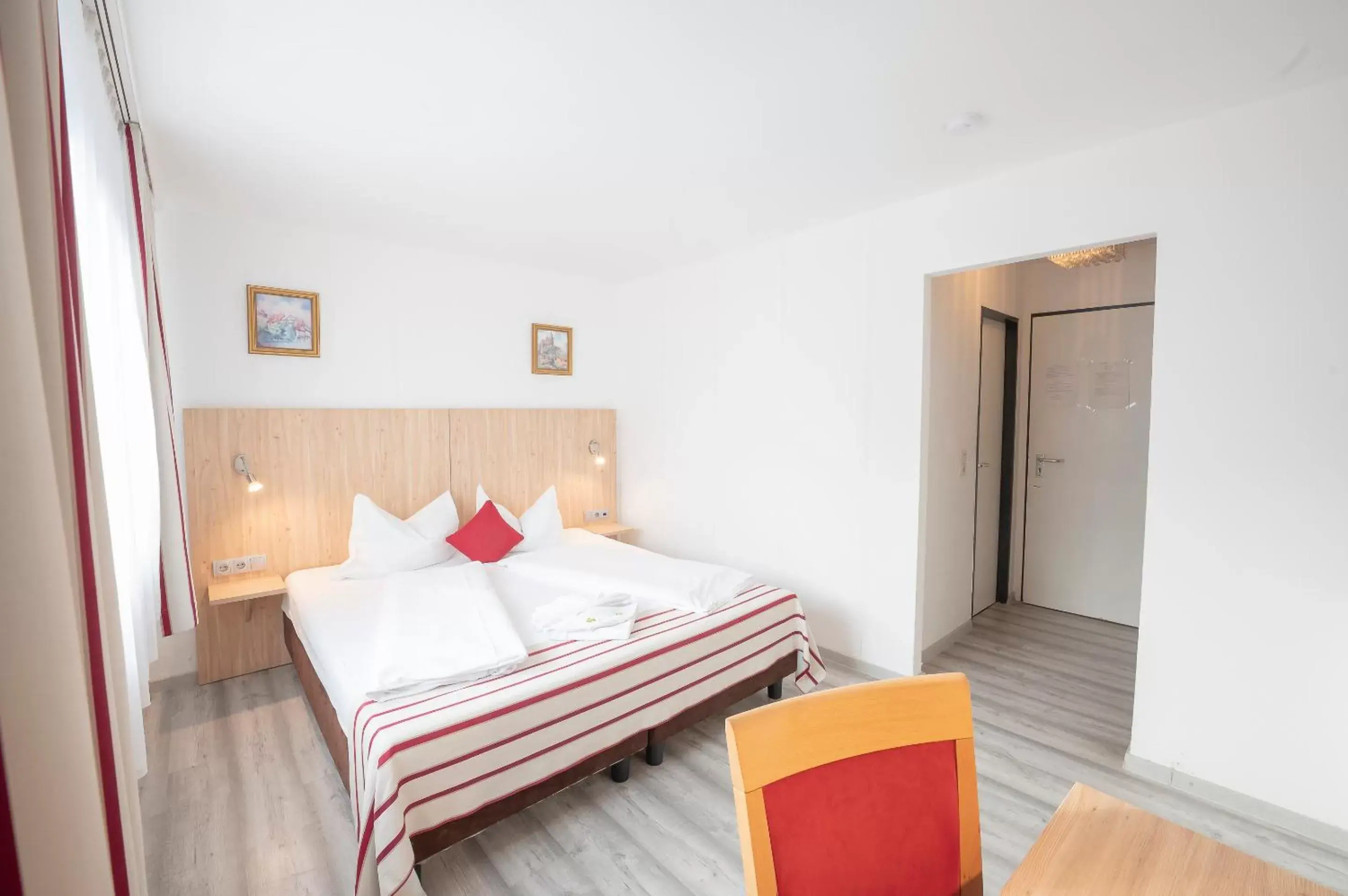 Staff, Bed in Hotel Astoria Stuttgart City Staff, Bed in Hotel Astoria Stuttgart City