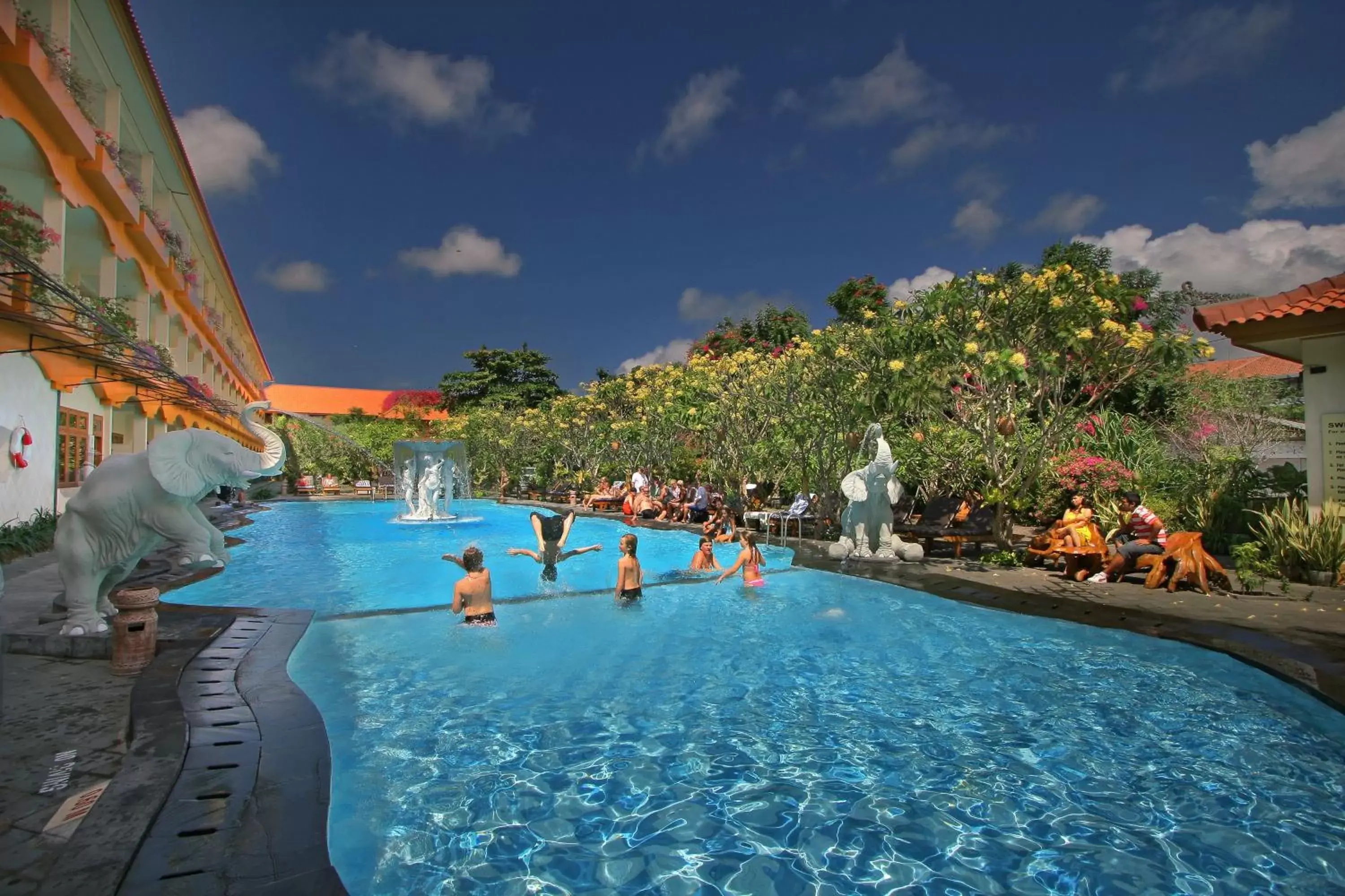 Swimming pool in Febri's Hotel & Spa Swimming pool in Febri's Hotel & Spa