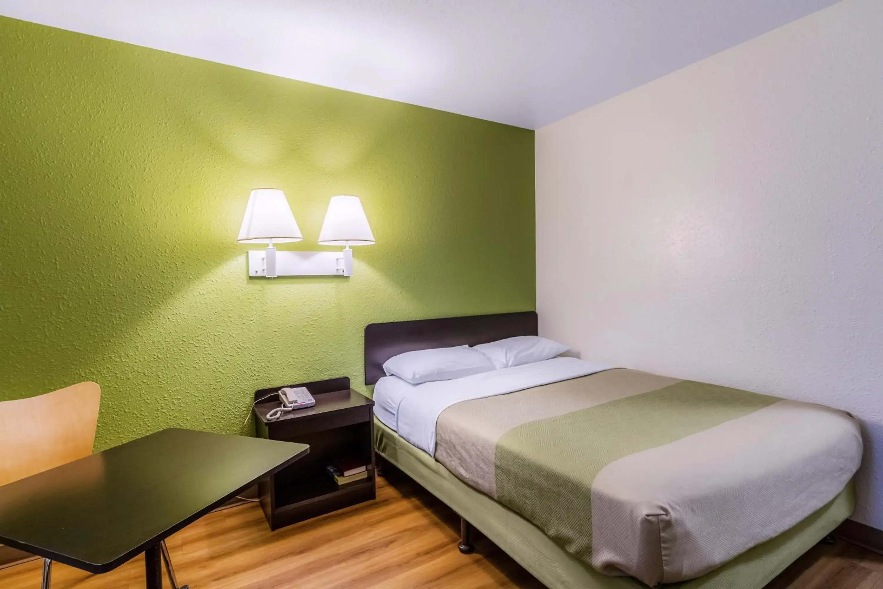 Bedroom, Bed in Motel 6-Green Bay, WI