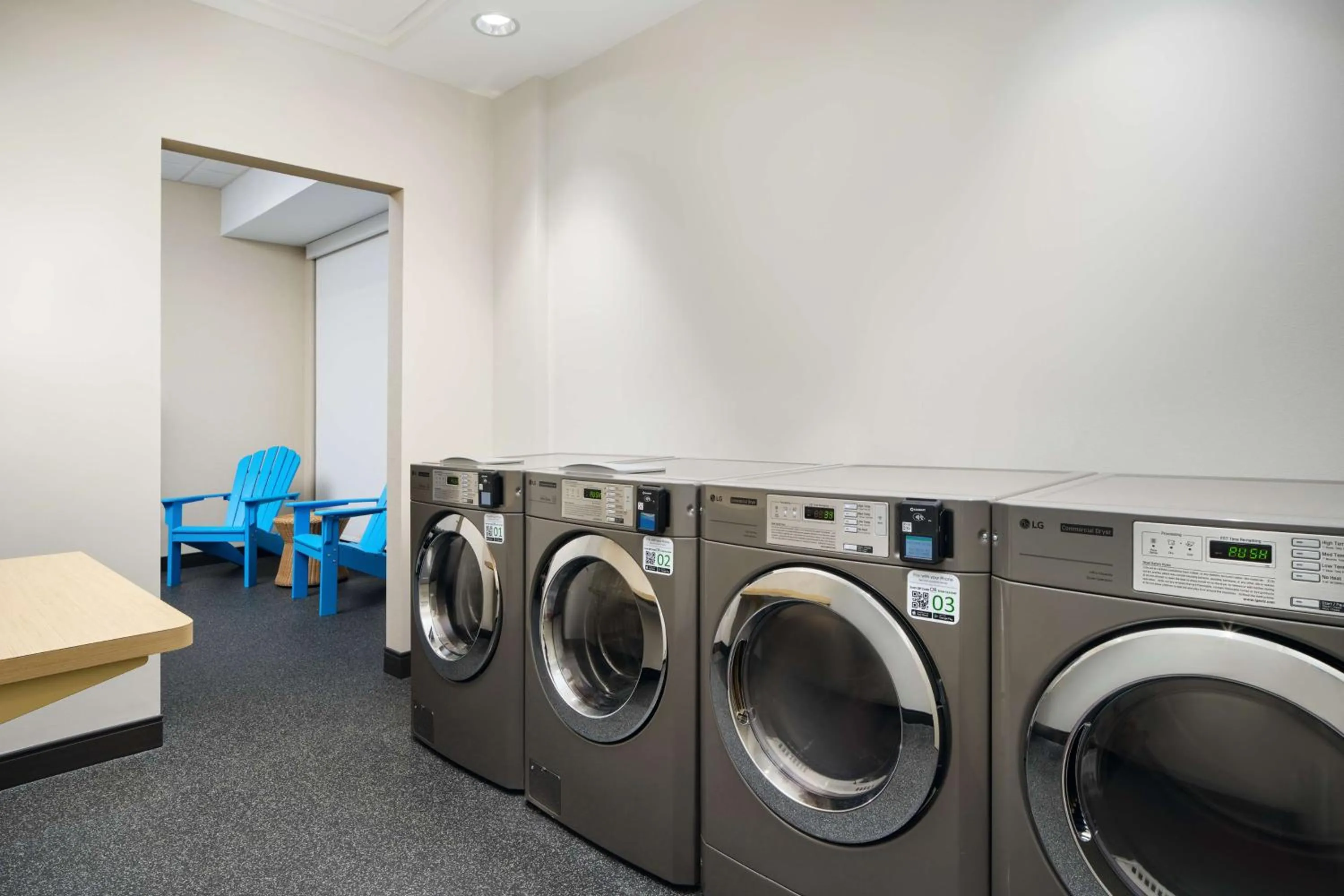 Property building in Home2 Suites By Hilton Richmond Glenside