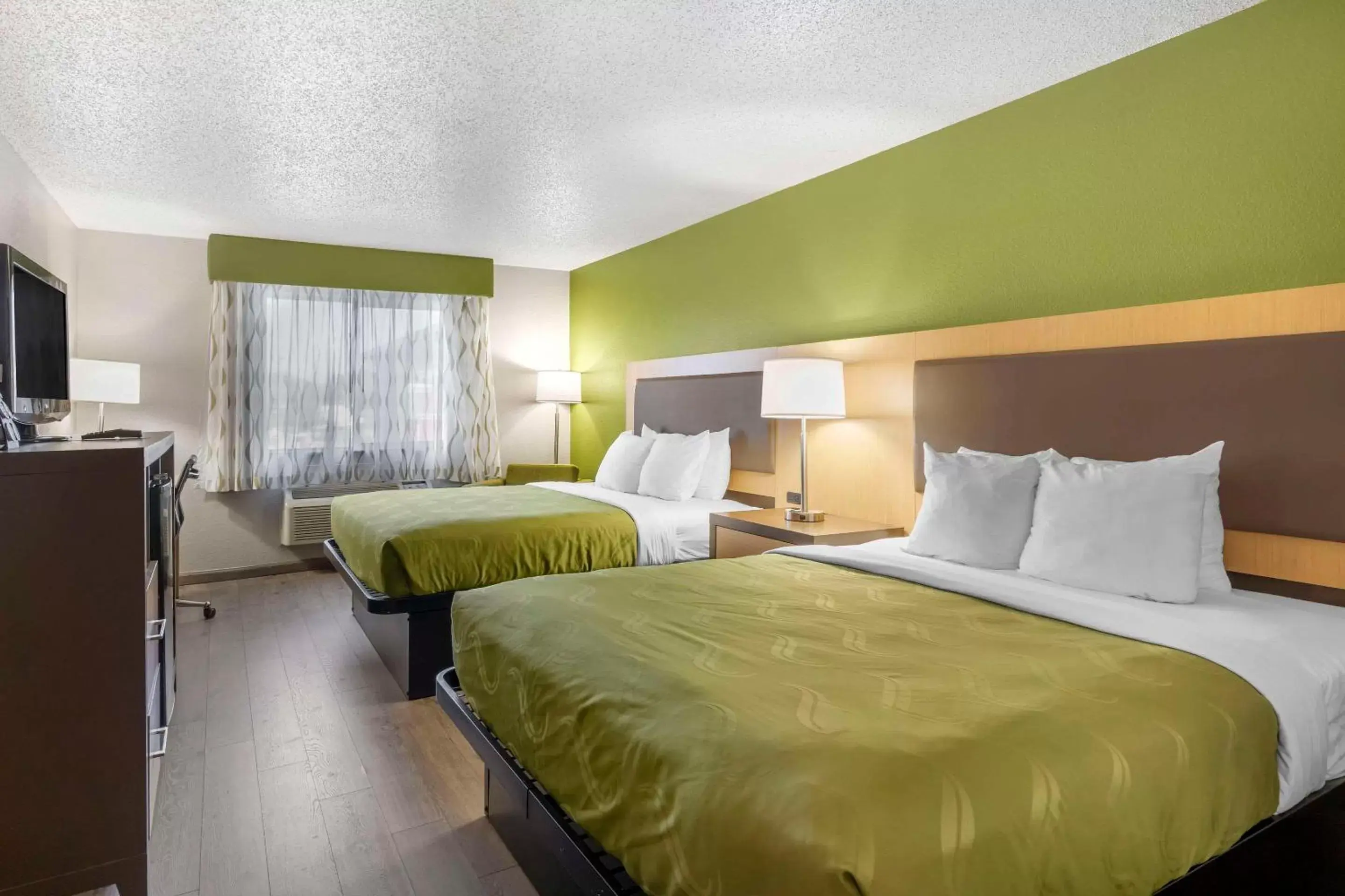 Bedroom, Bed in Quality Inn & Suites Bedroom, Bed in Quality Inn & Suites