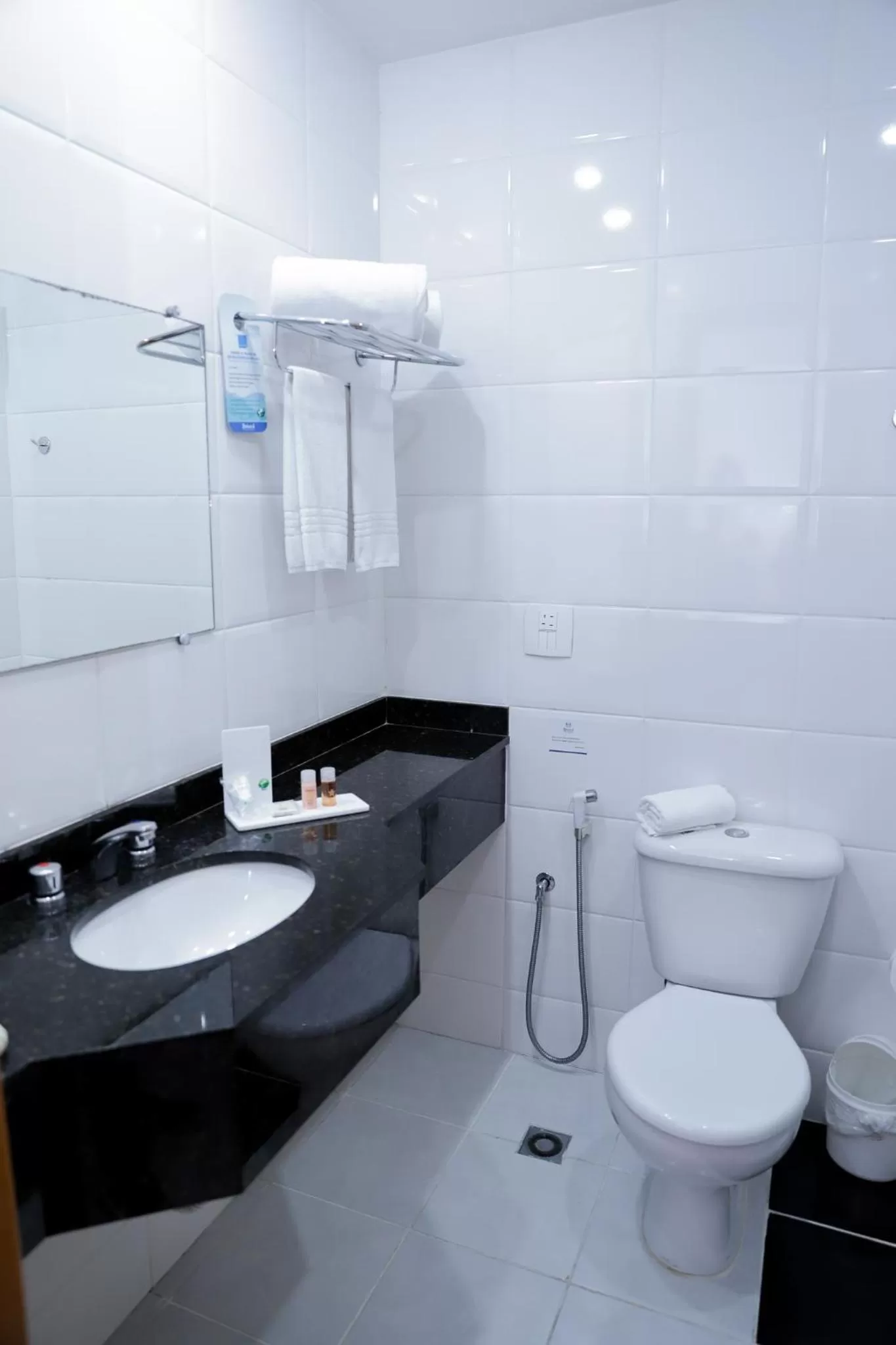 Bathroom in Bristol Centro Civico Curitiba