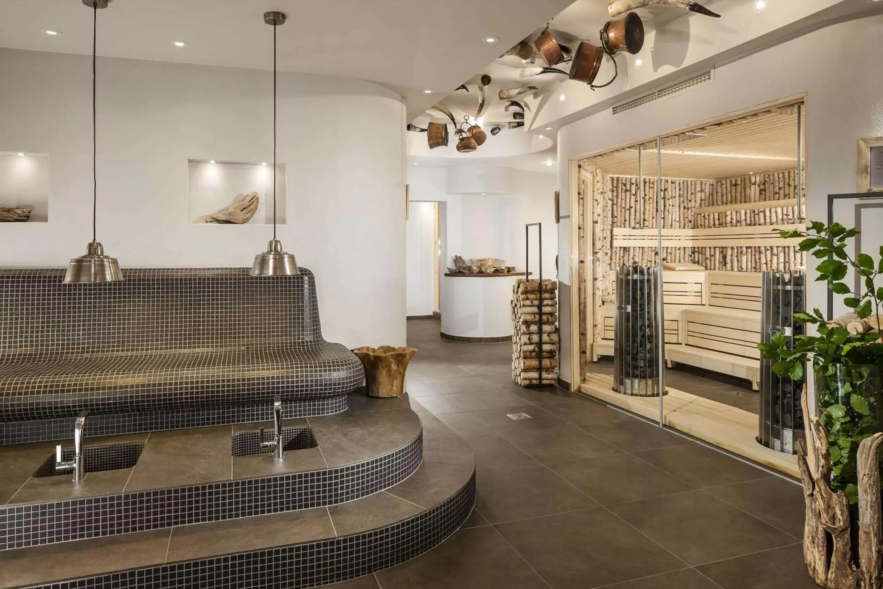 Spa and wellness centre/facilities, Lobby/Reception in Berghotel Rehlegg