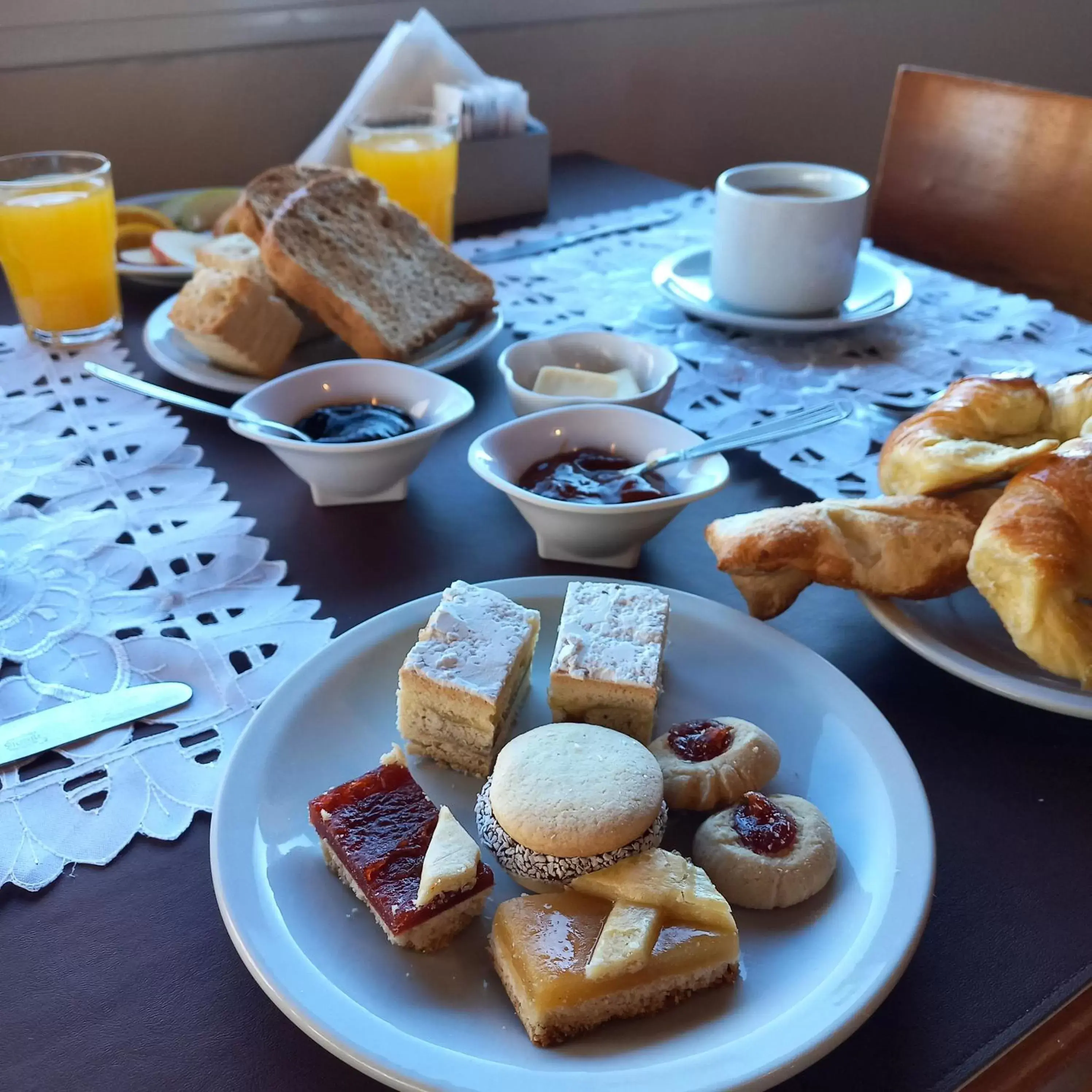 Breakfast in Tierra Tehuelche Hostería y Aparts