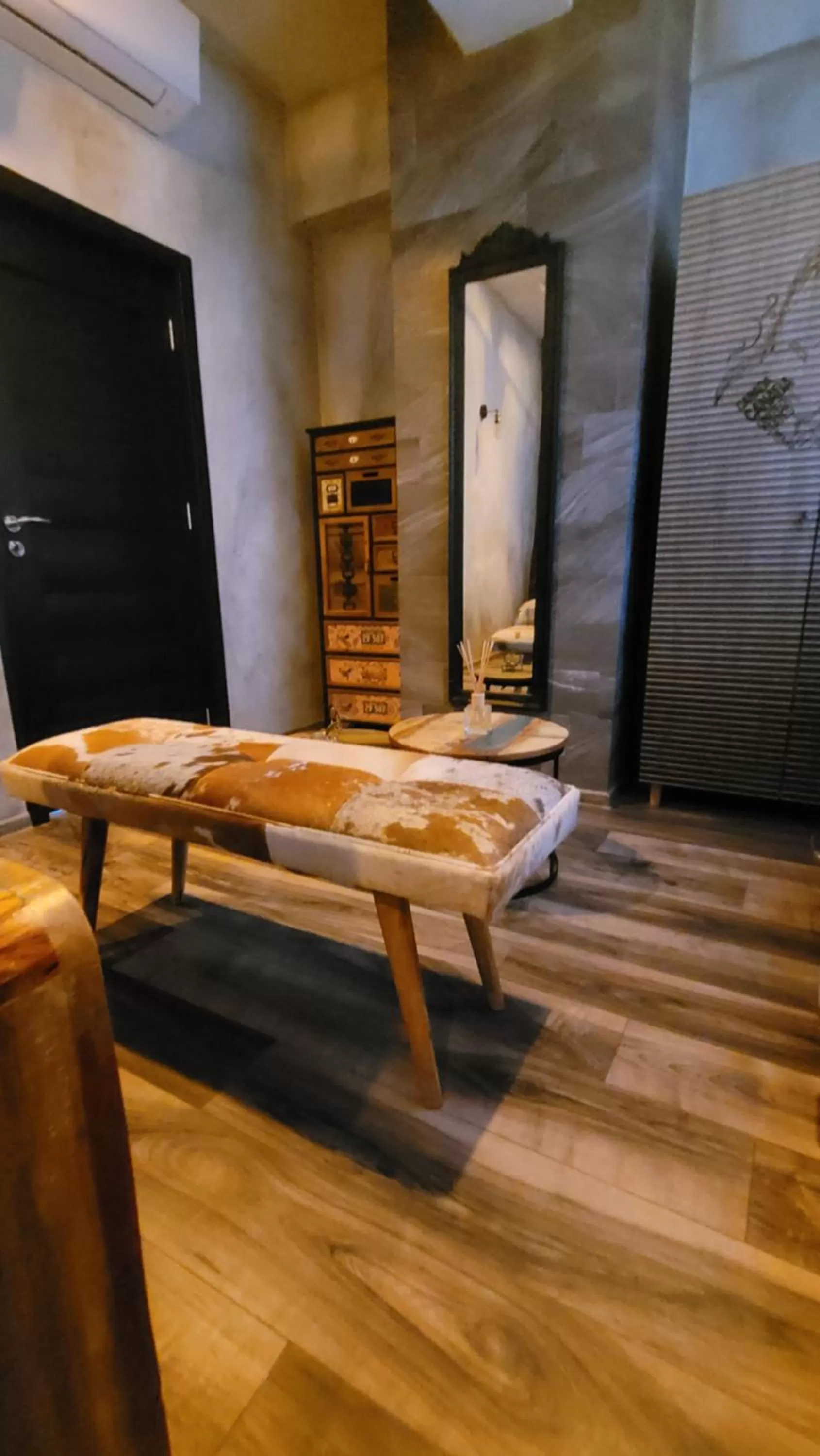 Decorative detail in Terrace Suites Iasi