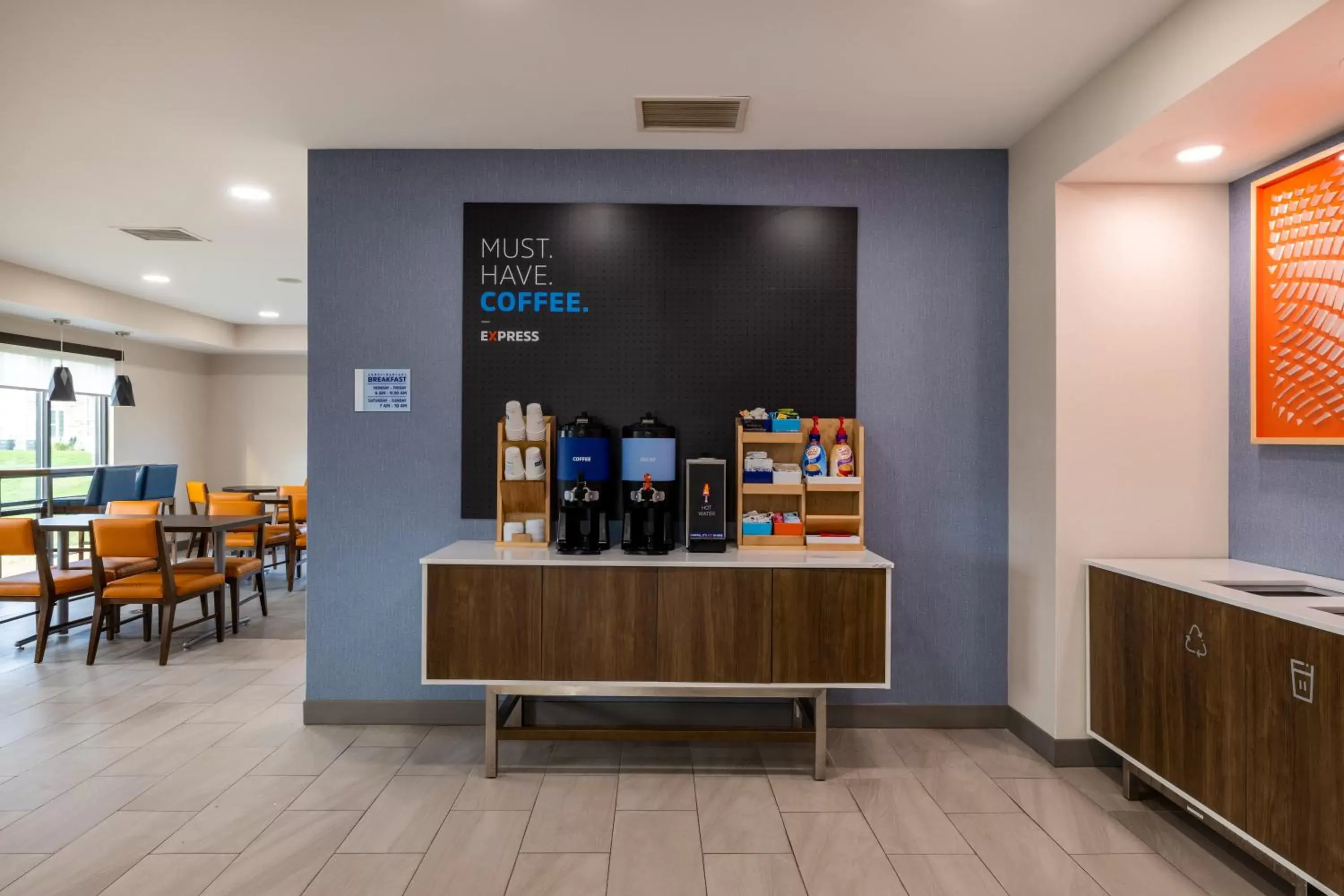 Coffee/tea facilities in Holiday Inn Express Rochester South - Mayo Area, an IHG Hotel