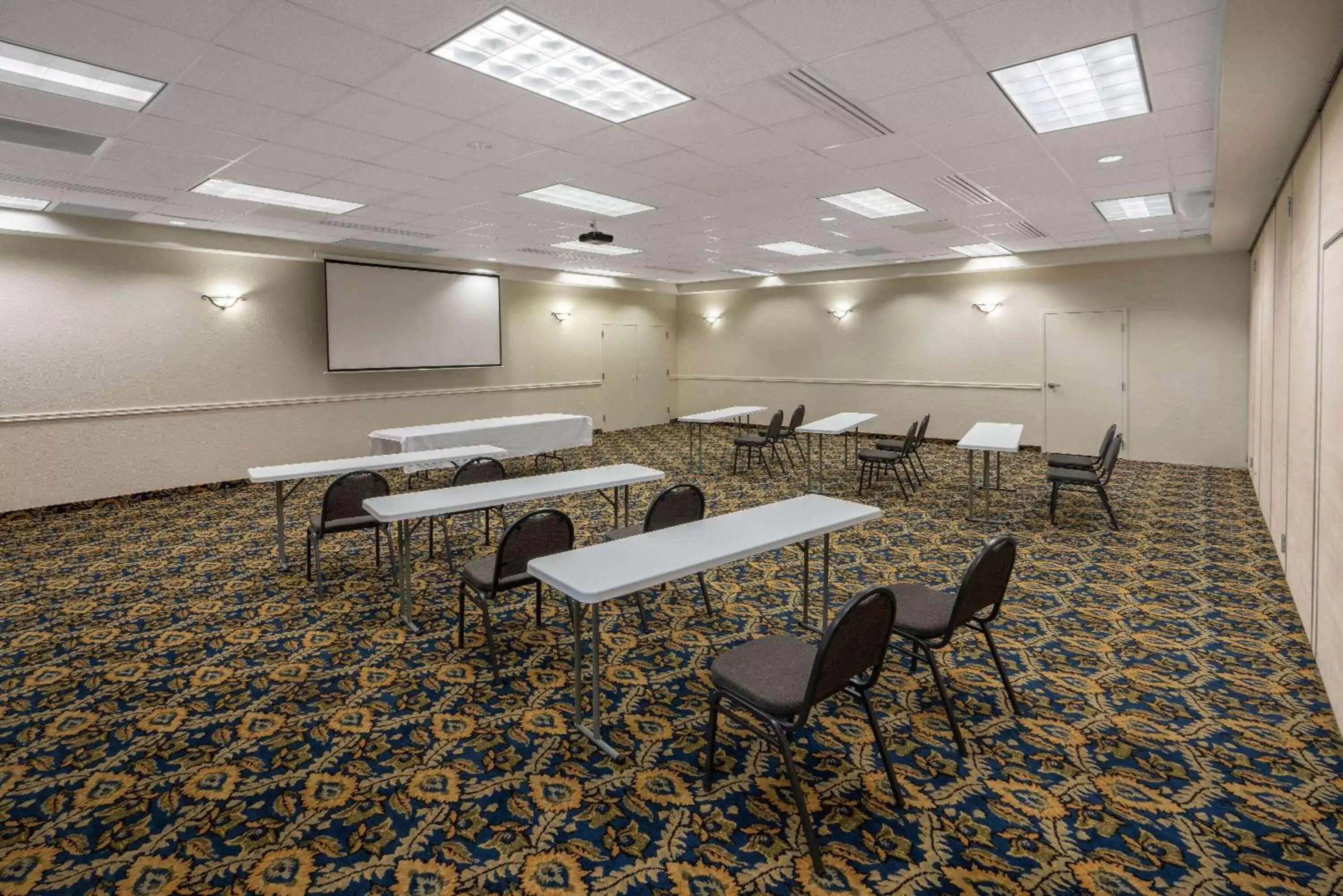 Meeting/conference room in La Quinta Inn & Suites by Wyndham Fort Collins, Colorado