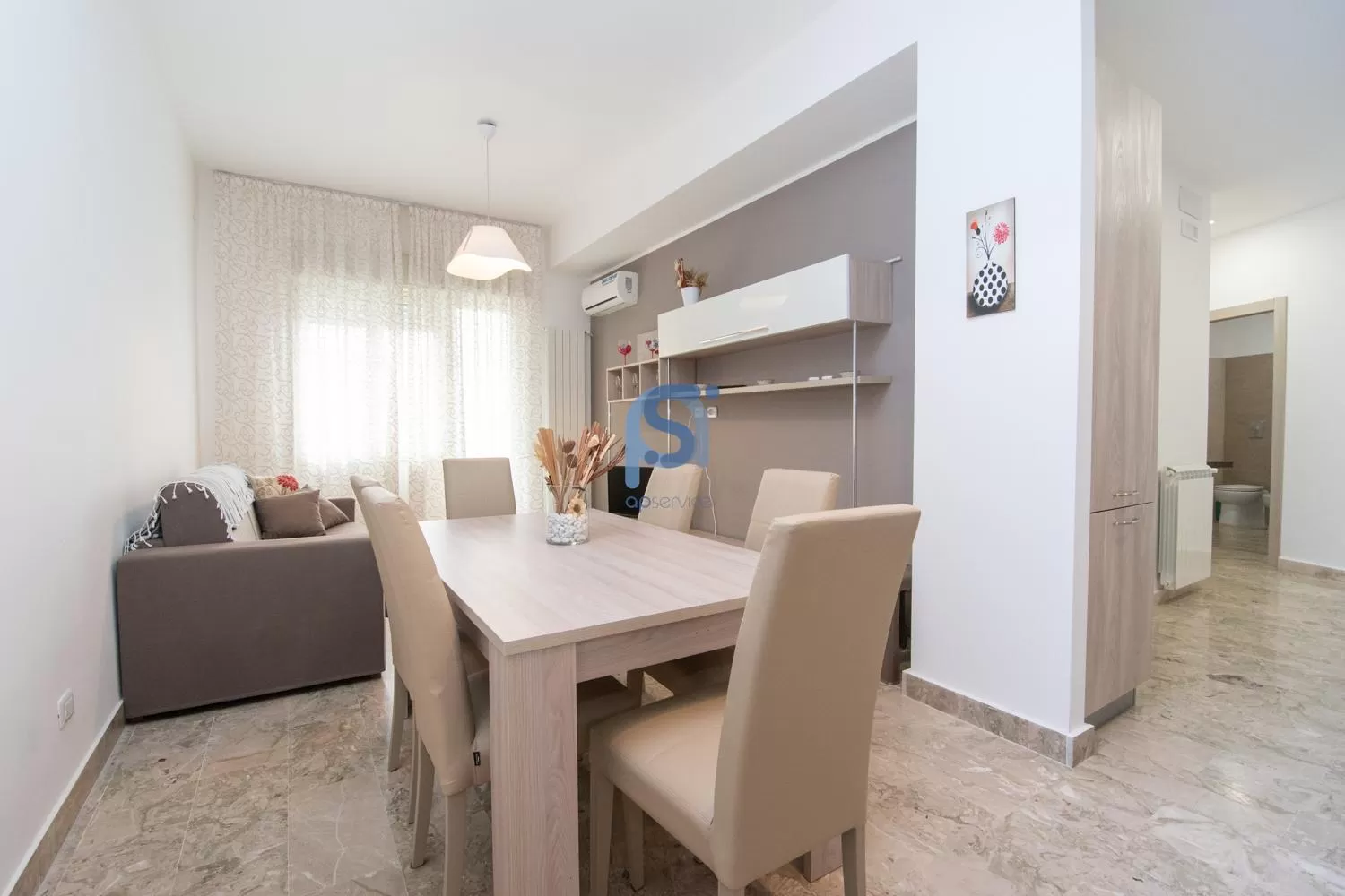 Living room, Dining Area in B&B Panorama - Self Check in