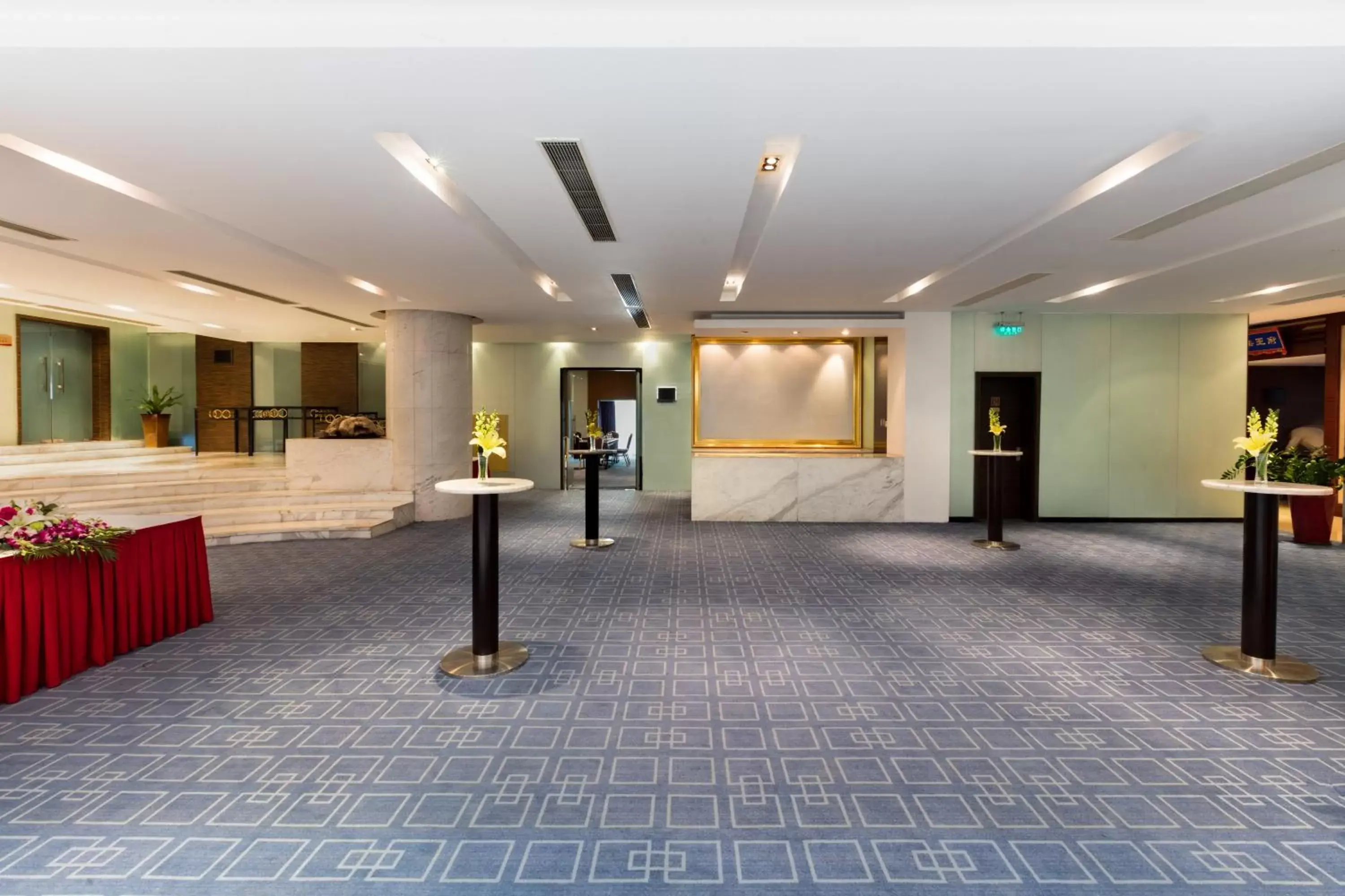 Meeting/conference room, Lobby/Reception in Guo Ji Yi Yuan Hotel
