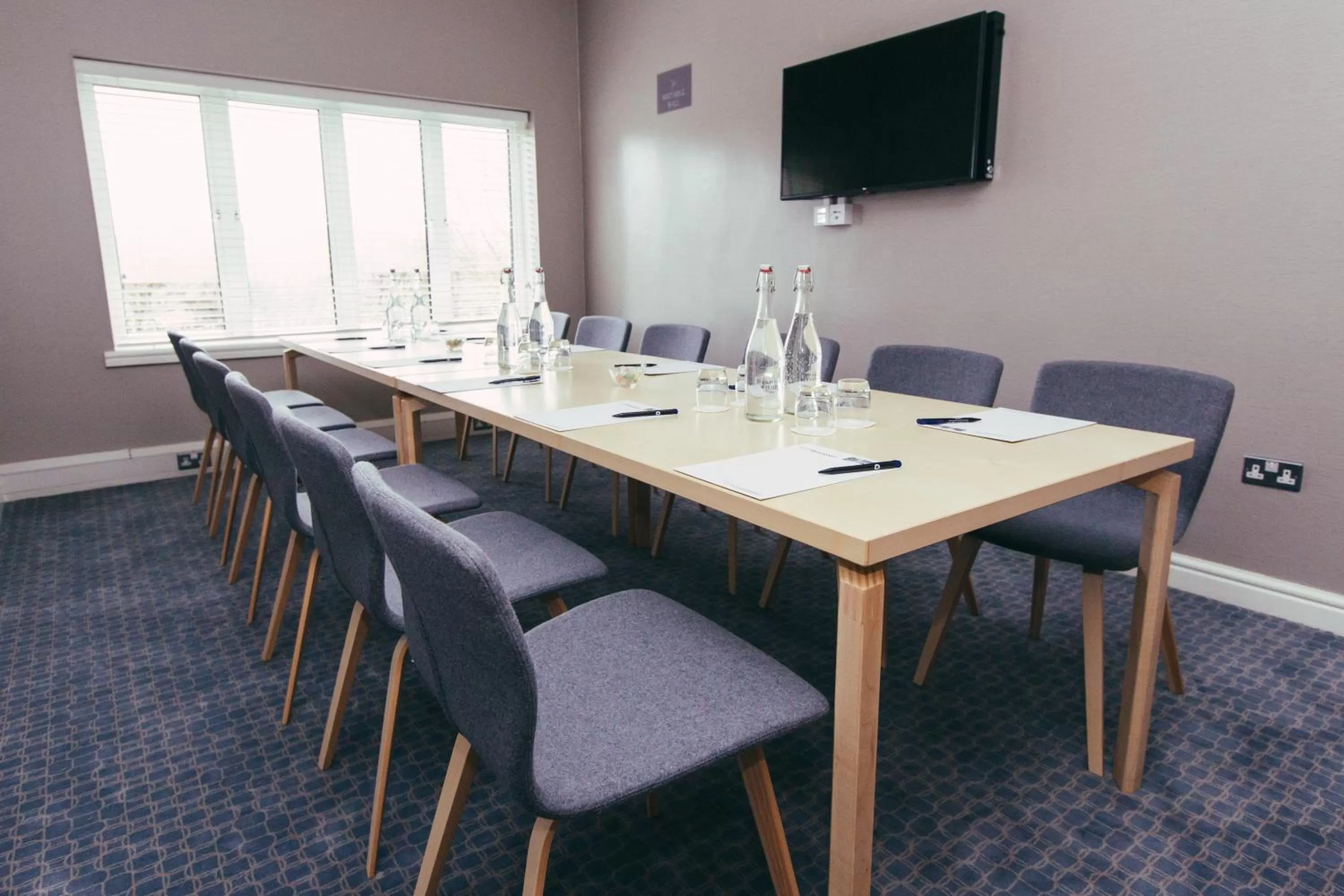 Area and facilities in Peter Scott House Birmingham