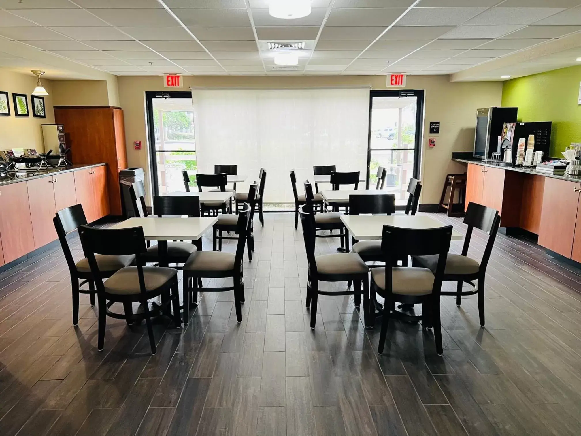 Dining area, Restaurant/Places to Eat in Sleep Inn & Suites Lakeland I-4