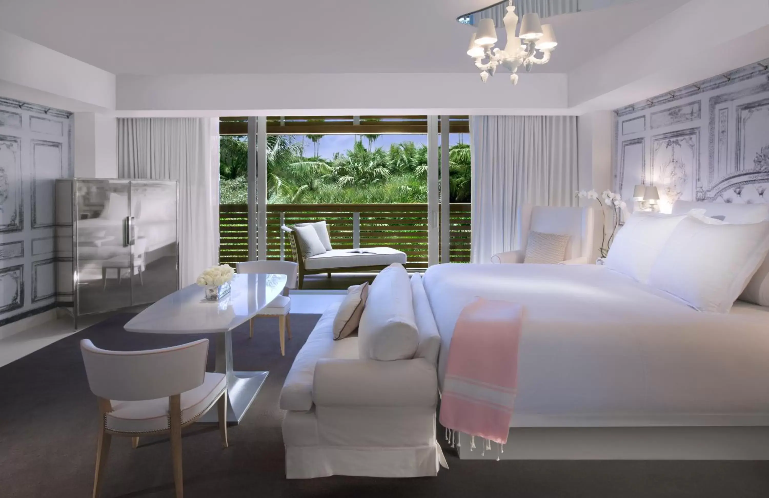 Bed in SLS South Beach