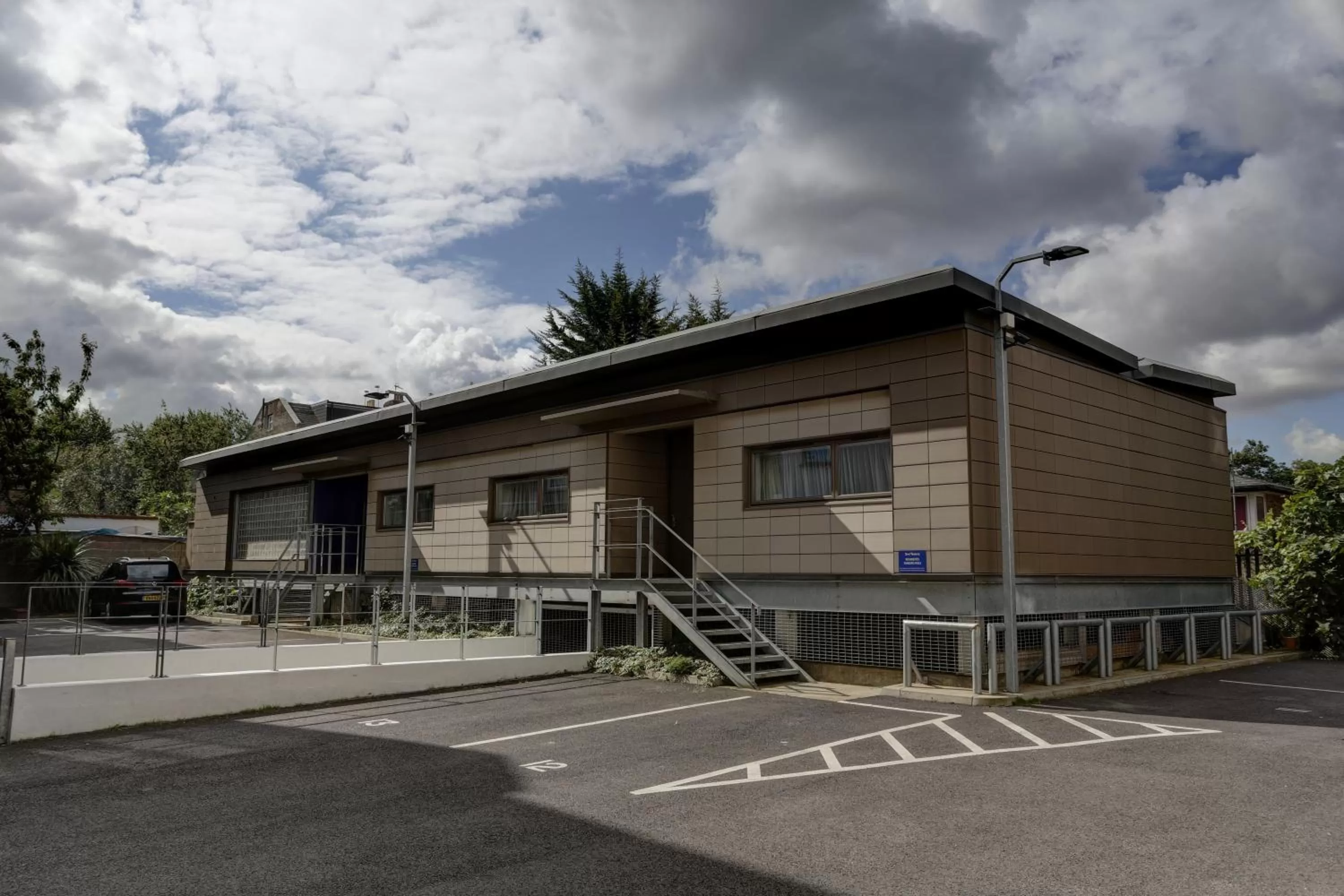 Property building in Best Western London Highbury