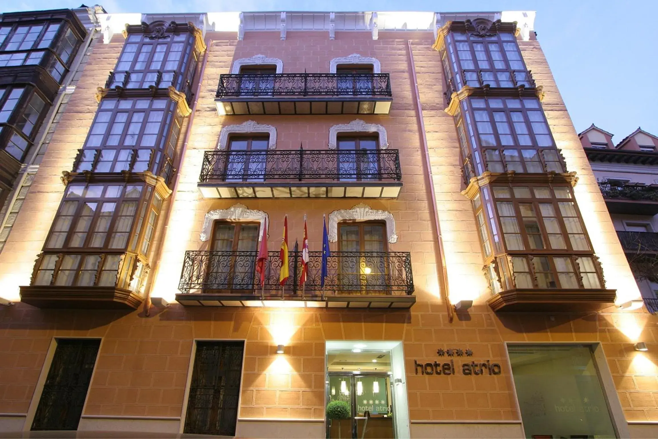 Facade/entrance, Property Building in Hotel Boutique Atrio