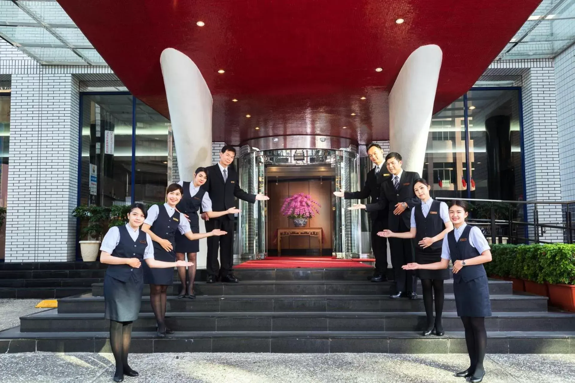 Facade/entrance in Hotel Tainan