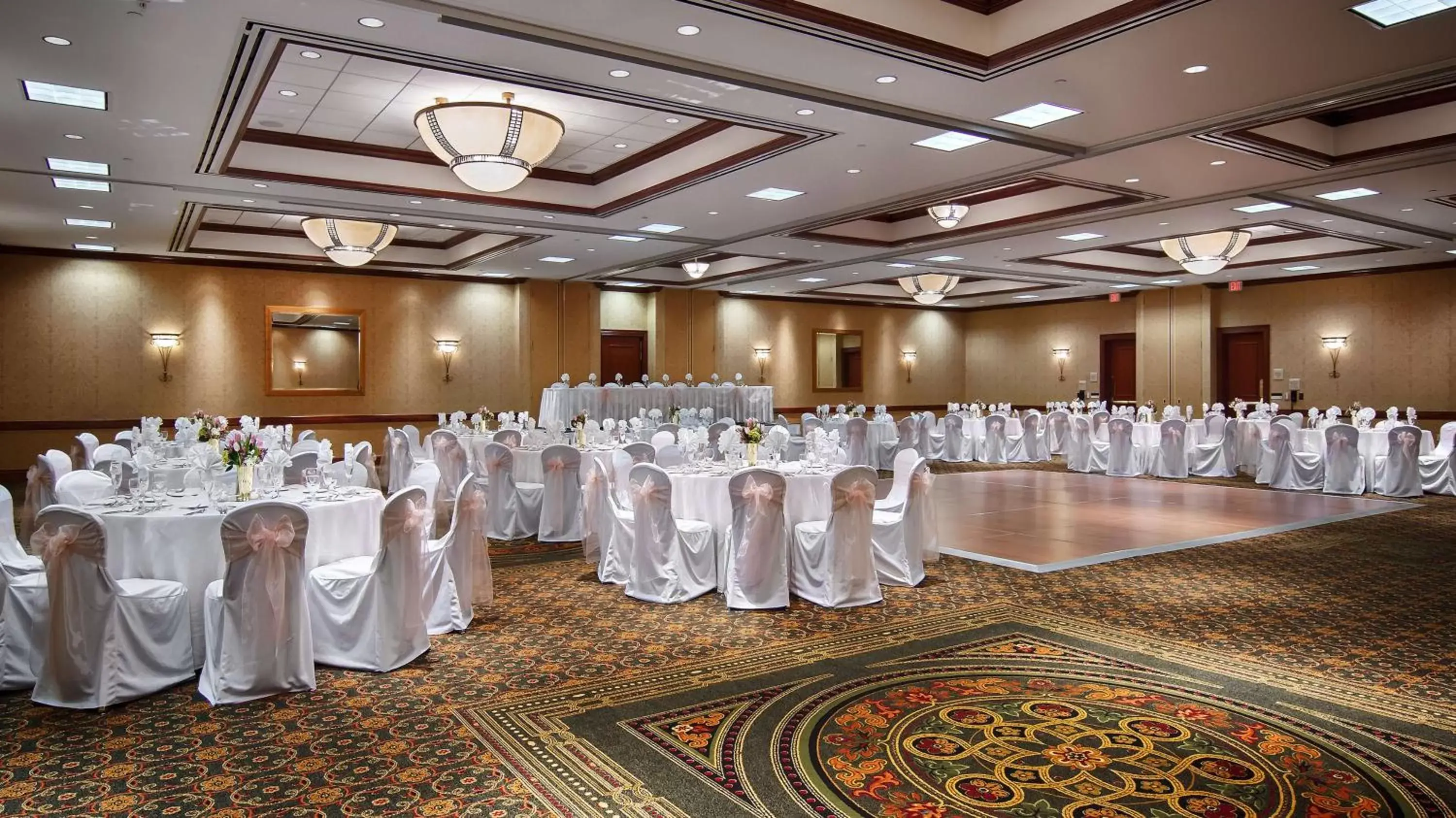 Meeting/conference room, Banquet Facilities in Hilton Garden Inn Milwaukee Northwest Conference Center