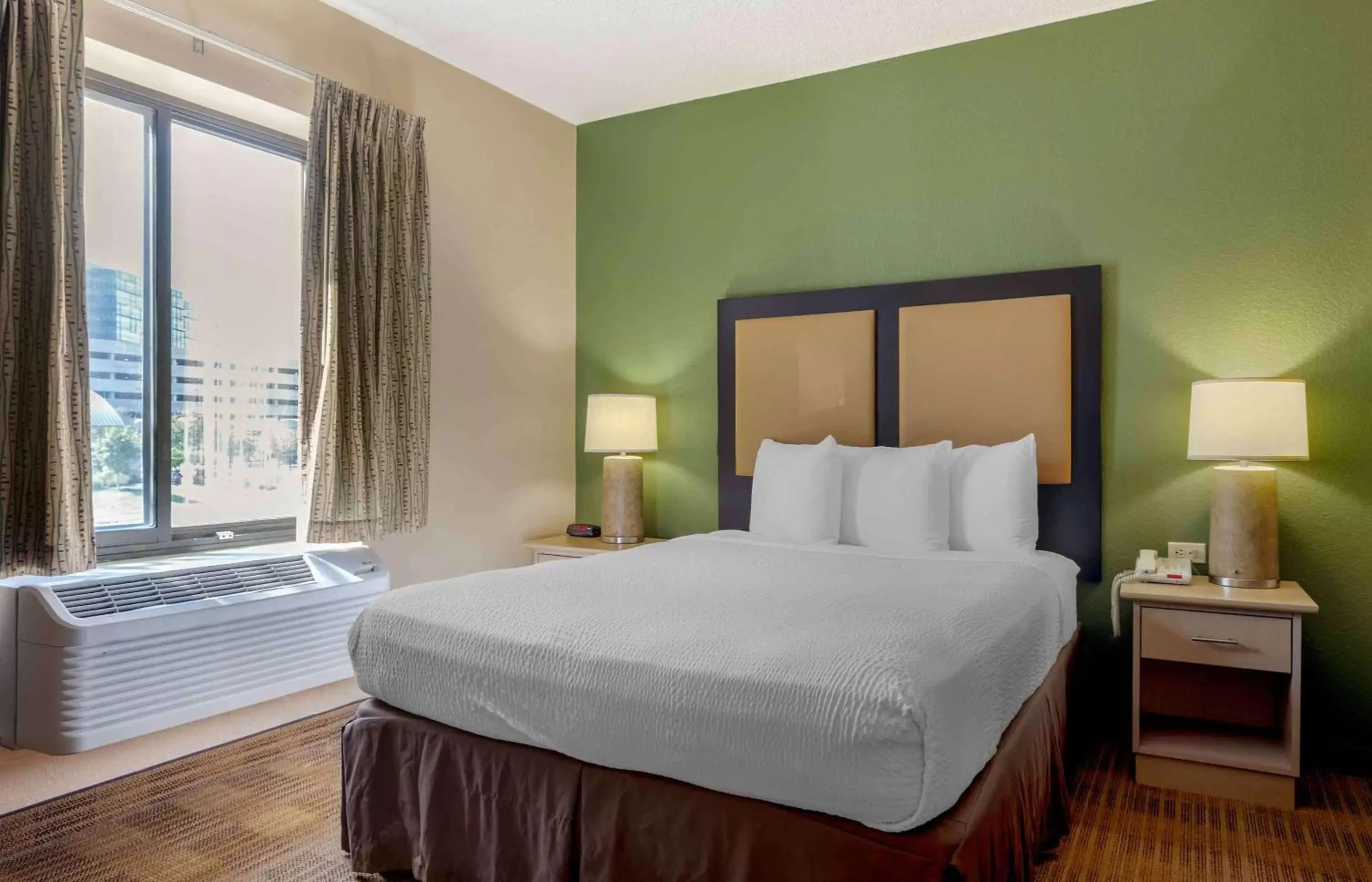 Bedroom, Bed in Extended Stay America Select Suites - Dallas - Las Colinas - Meadow Creek Dr