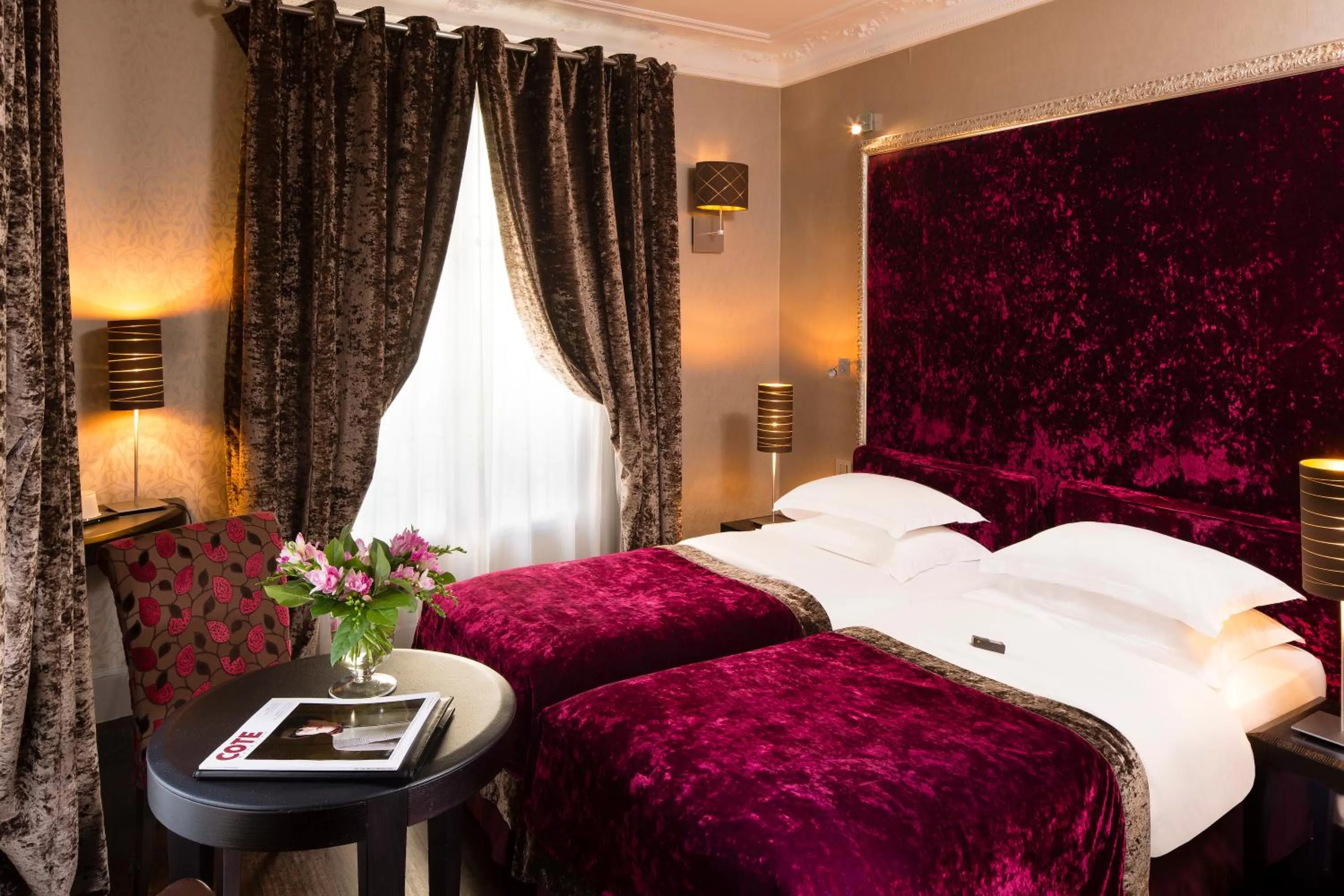 Bed in Hotel Ares Eiffel