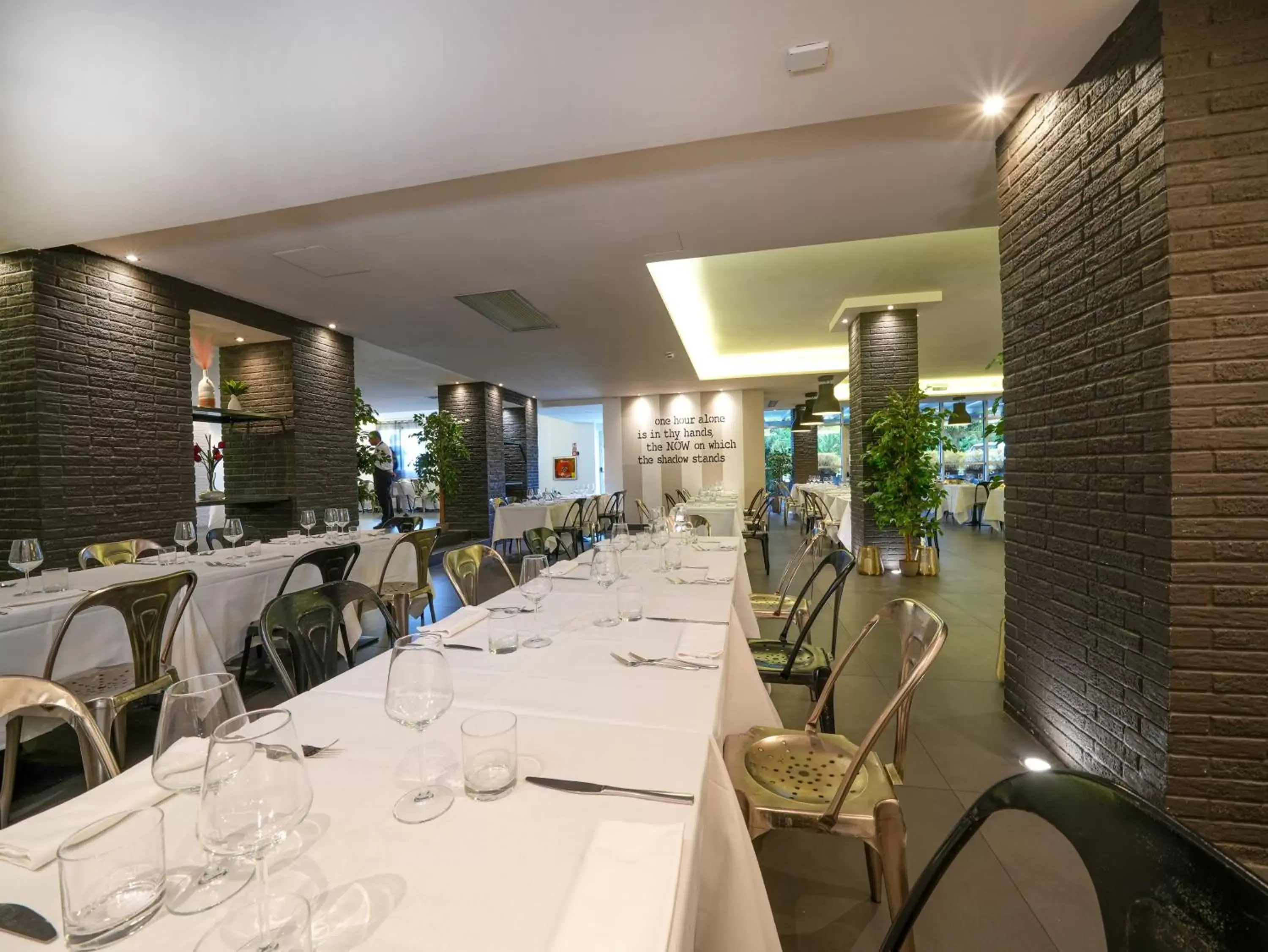 Restaurant/Places to Eat in Hotel La Meridiana