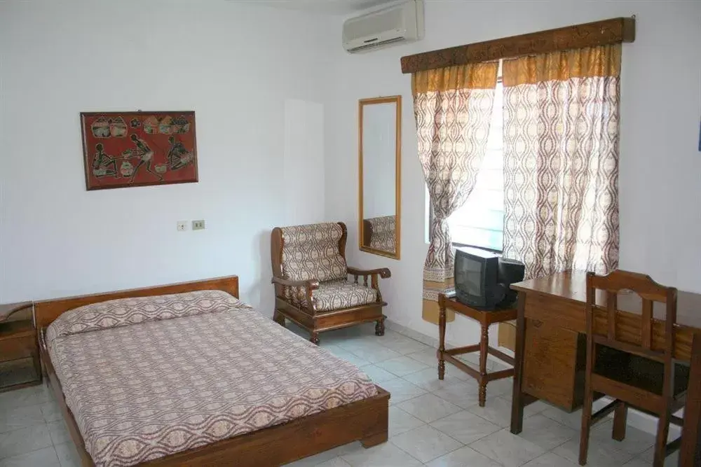 Photo of the whole room, Seating Area in Hotel Aurore Lomé