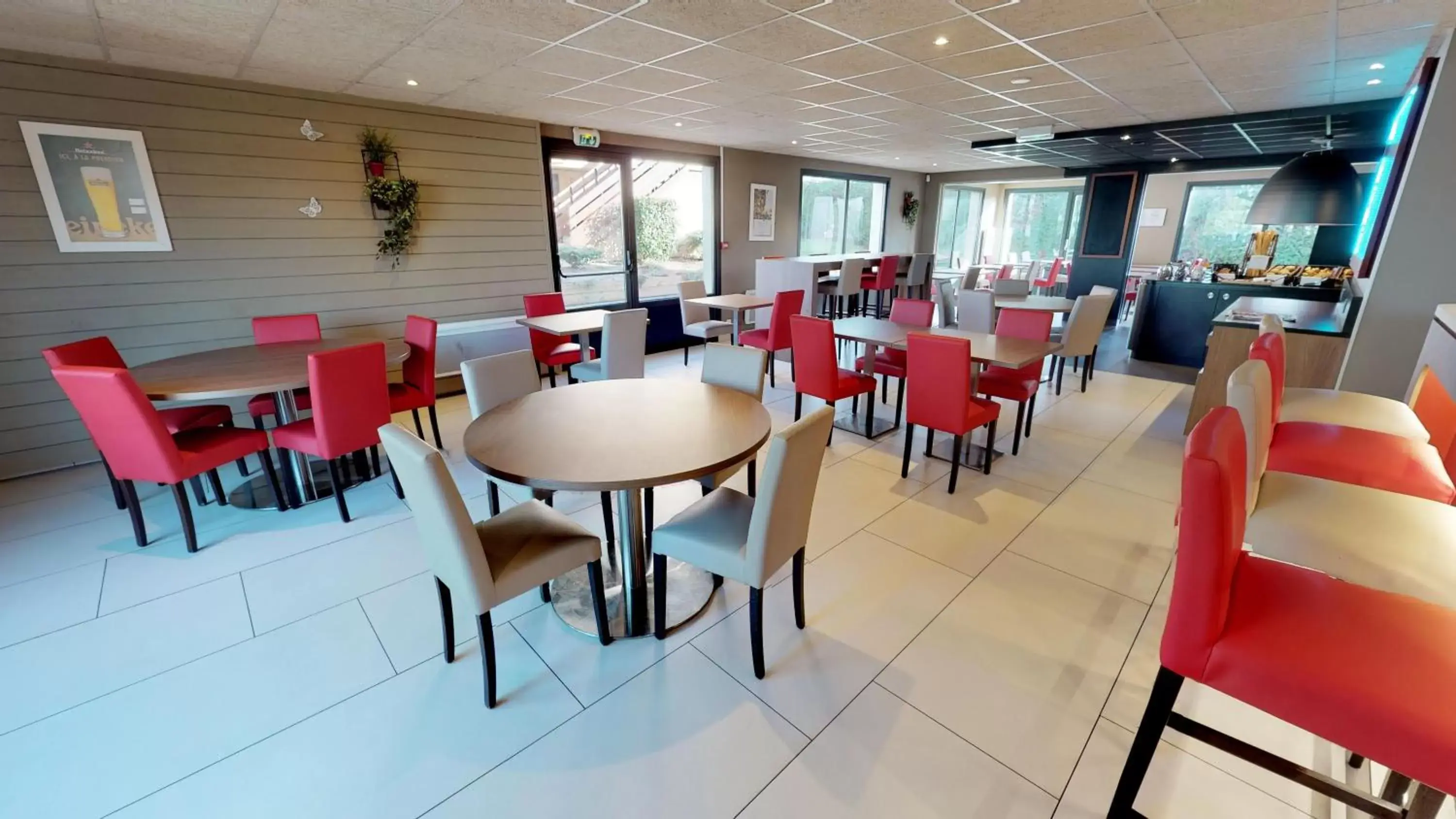 Restaurant/places to eat in Kyriad Meaux Sud Nanteuil Les Meaux Restaurant/places to eat in Kyriad Meaux Sud Nanteuil Les Meaux