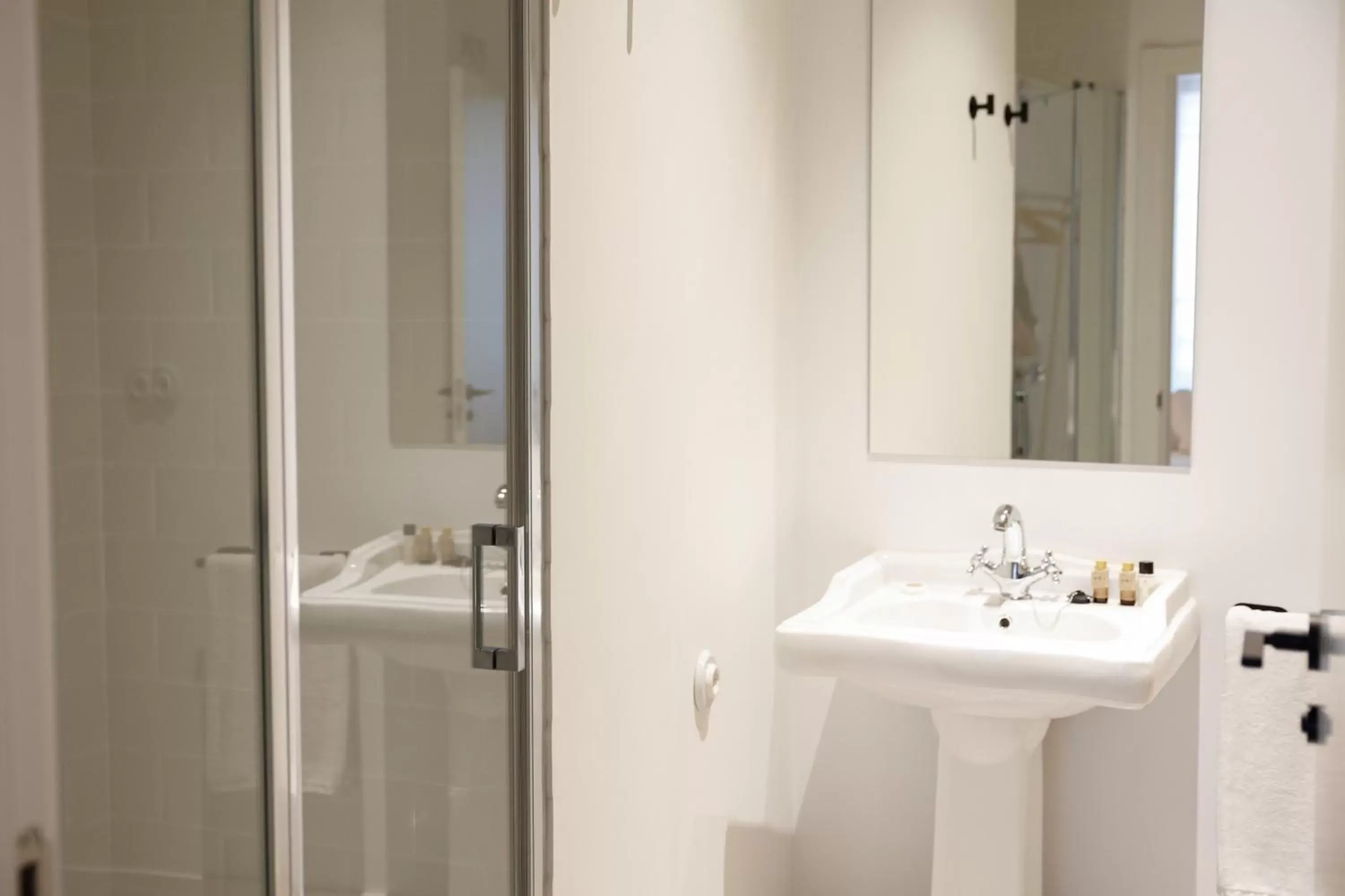 Shower, Bathroom in Casa Alberola Apartments