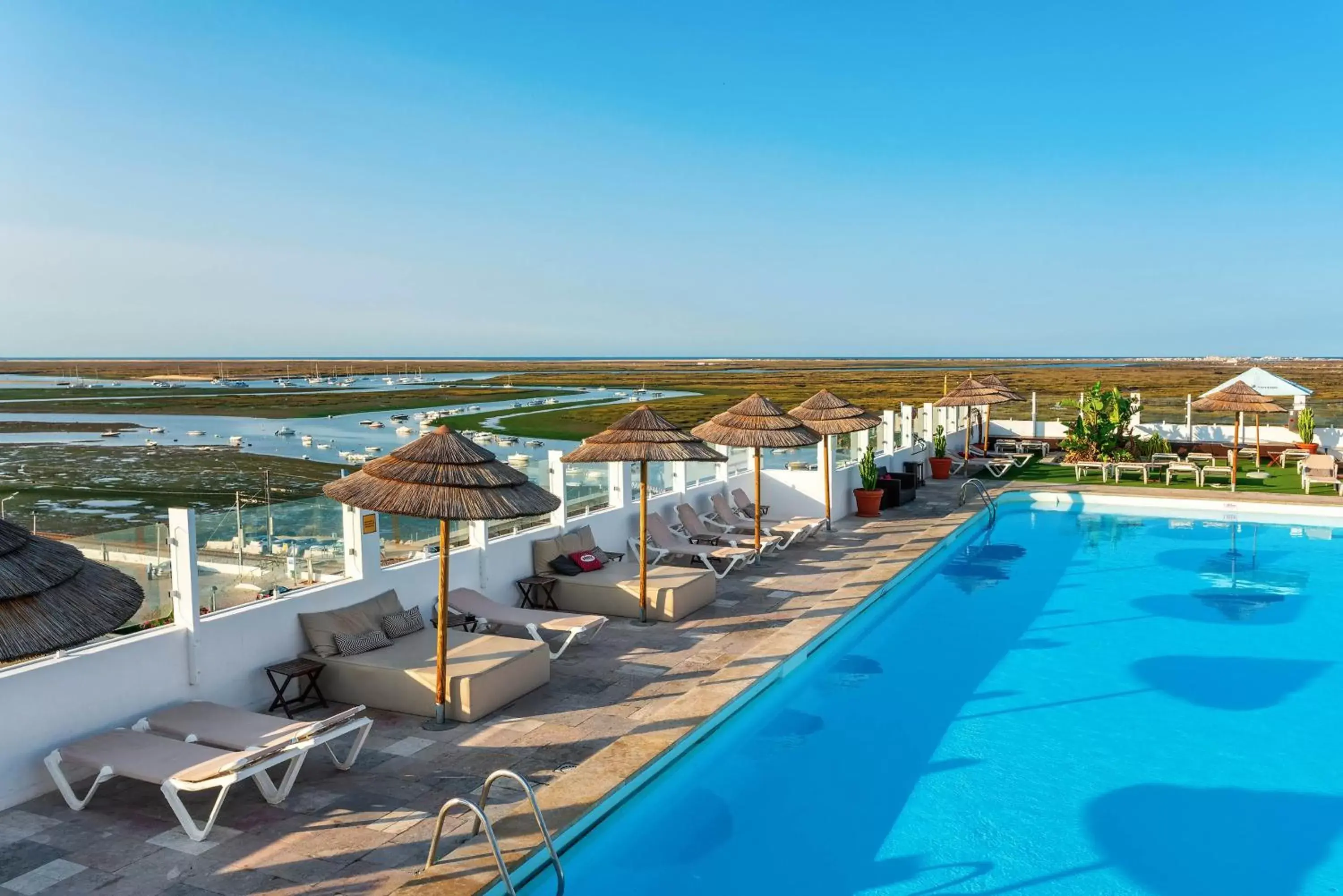 Pool View in AP Eva Senses