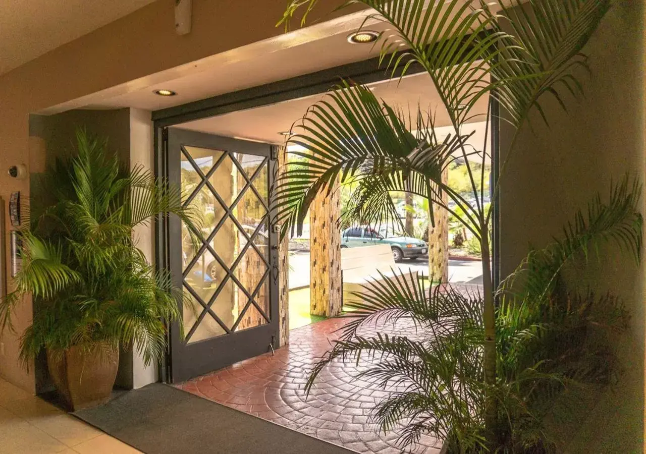 Lobby or reception in Curacao Airport Hotel