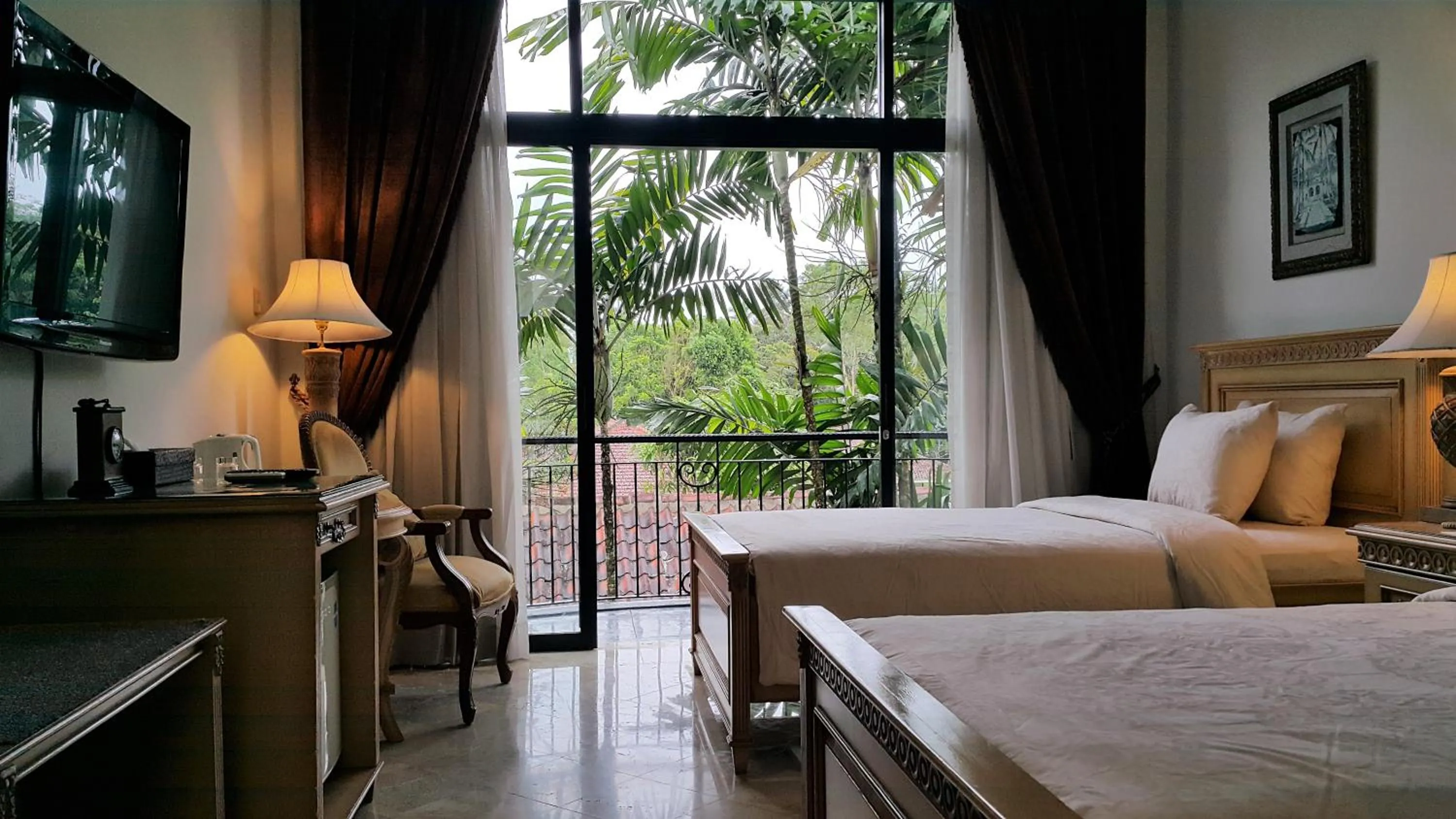 Bed in Sarasvati Borobudur