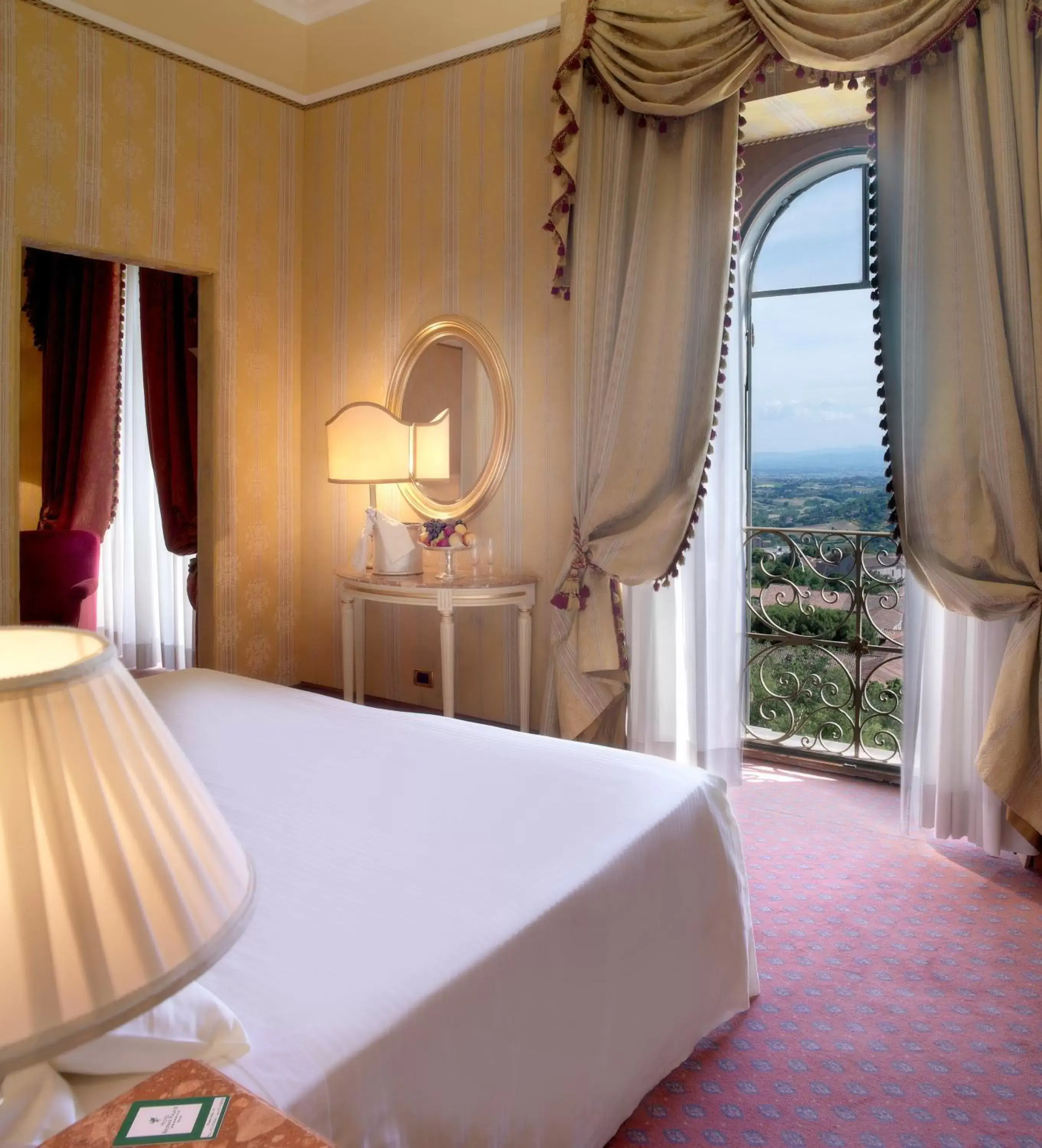 Photo of the whole room, Bed in Brufani Palace Hotel - Small Luxury Hotels of the World