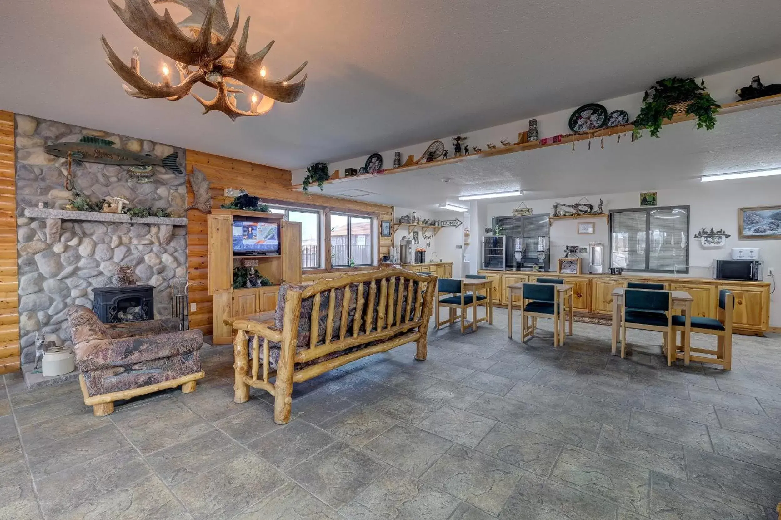 Lobby or reception, Restaurant/Places to Eat in Booneslick Lodge - Neosho