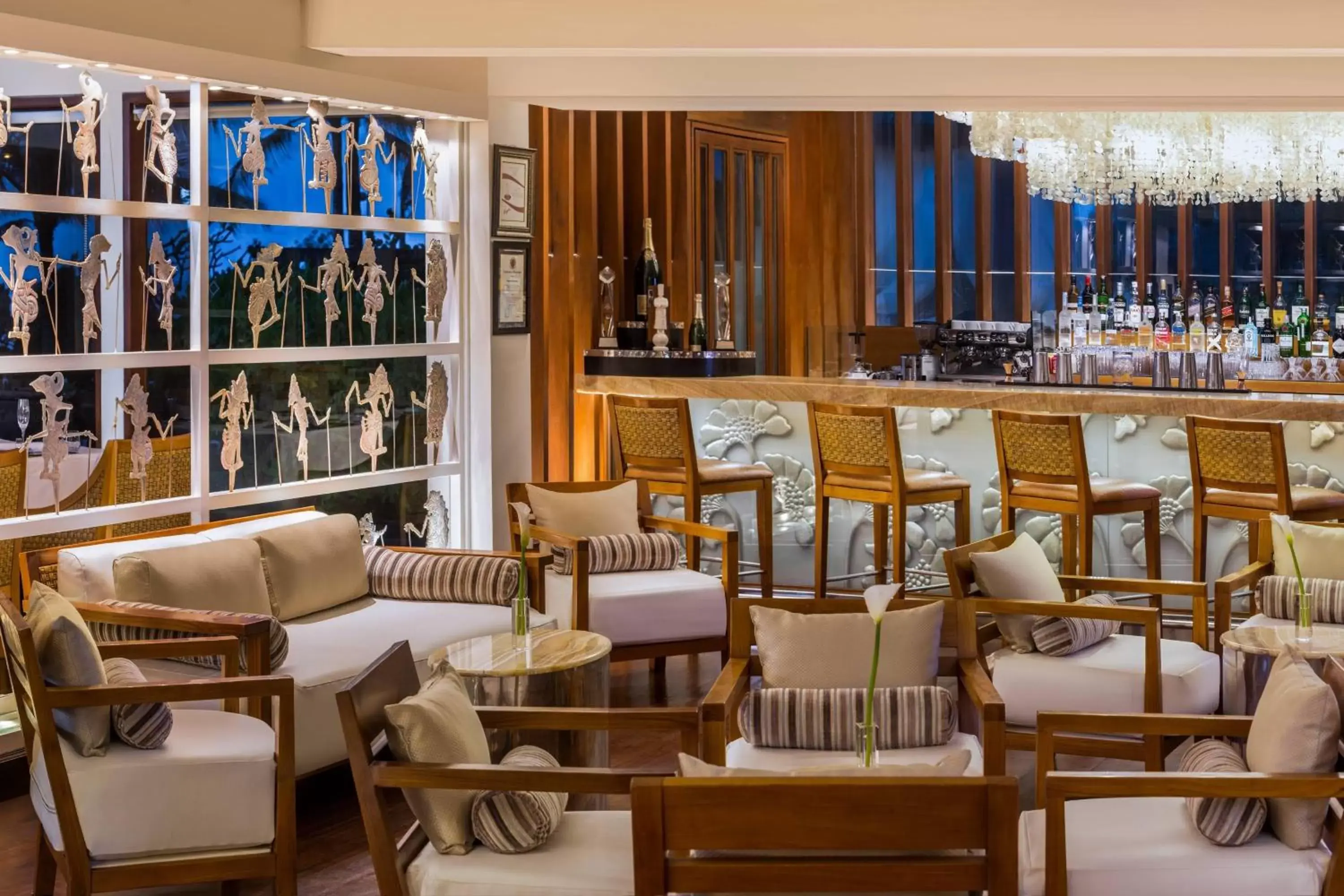 Restaurant/places to eat, Lounge/Bar in The St. Regis Bali Resort