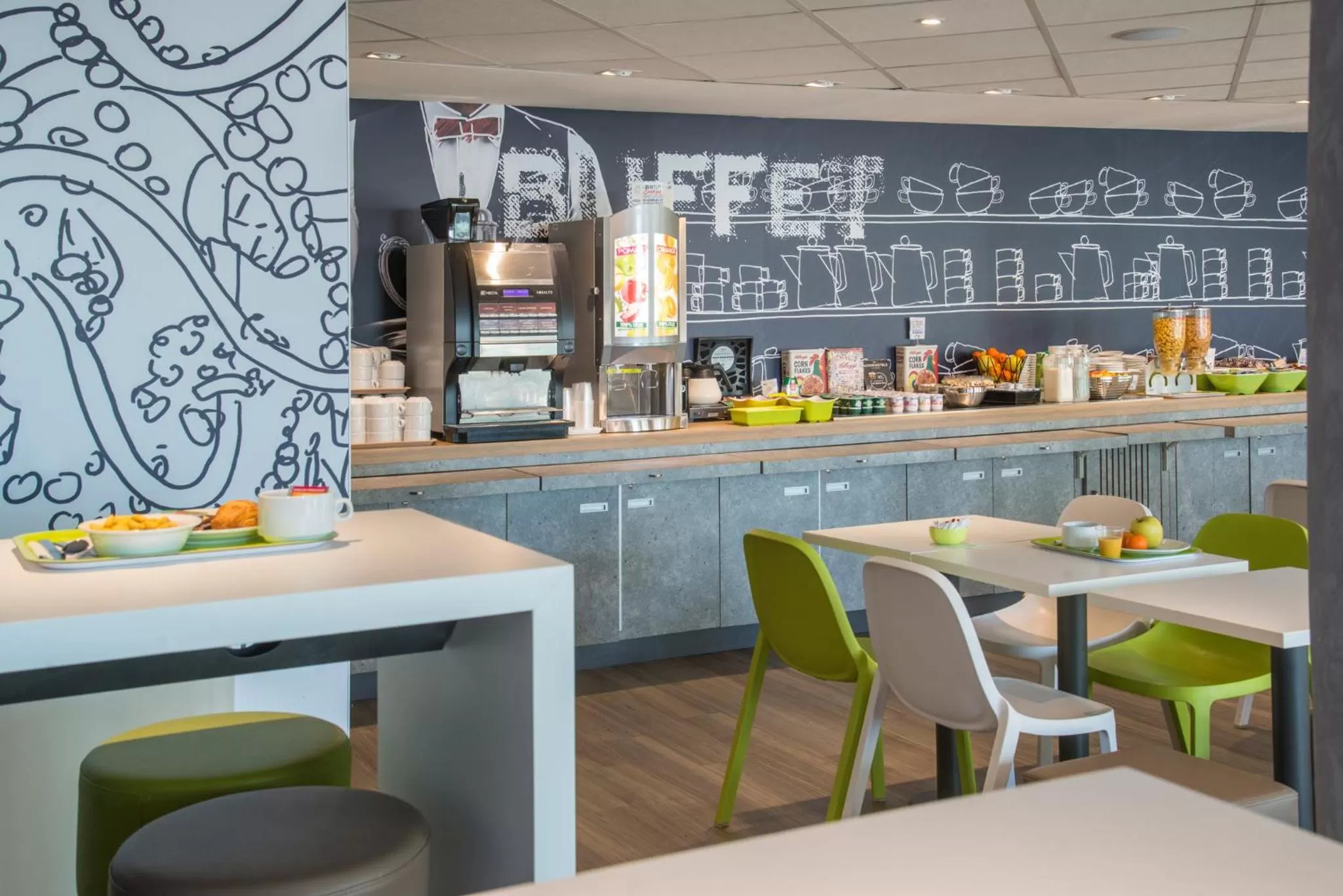 Breakfast in ibis budget Nice Californie Lenval