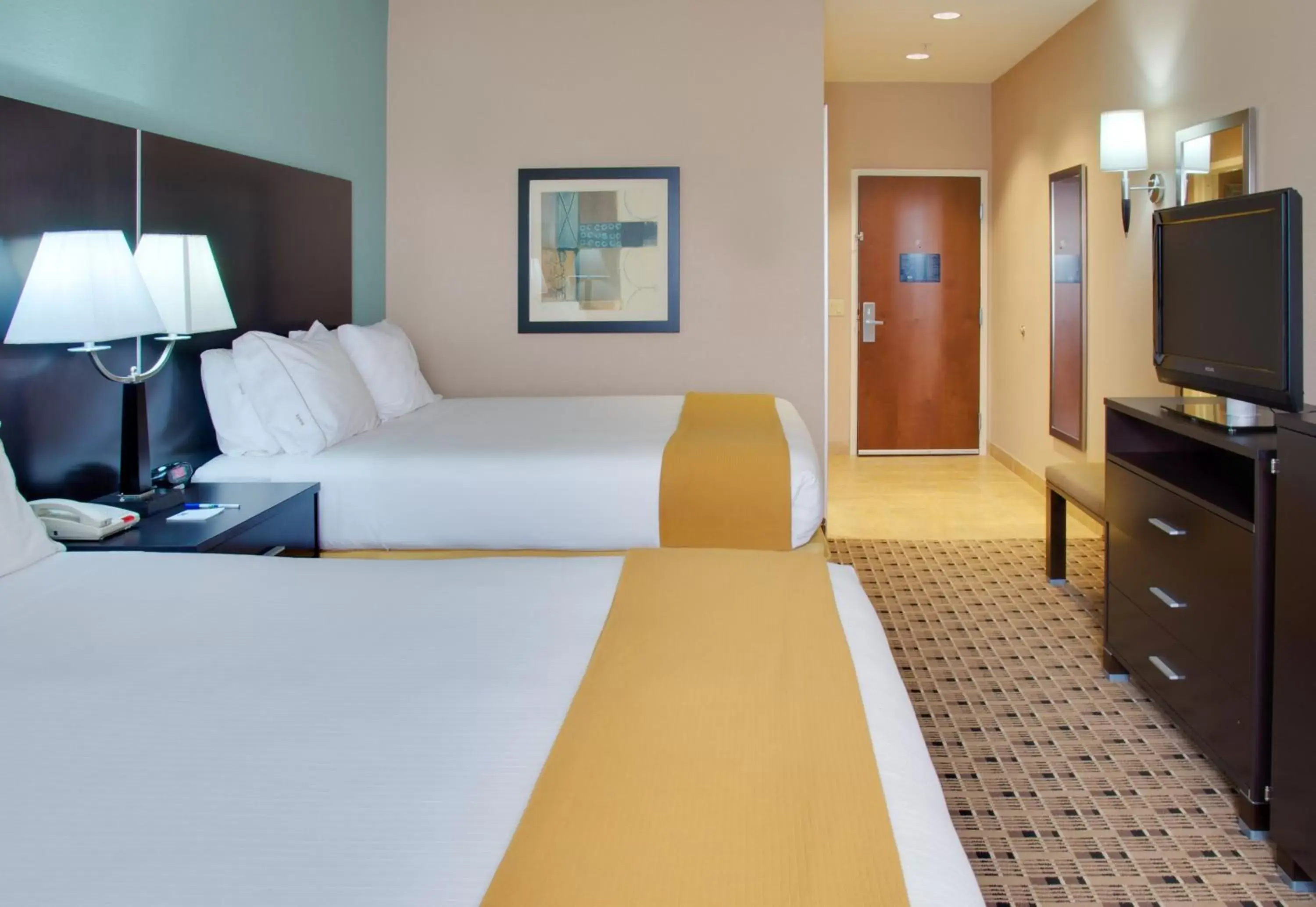 Photo of the whole room, Bed in Holiday Inn Express Hotel & Suites Houston Energy Corridor - West Oaks, an IHG Hotel