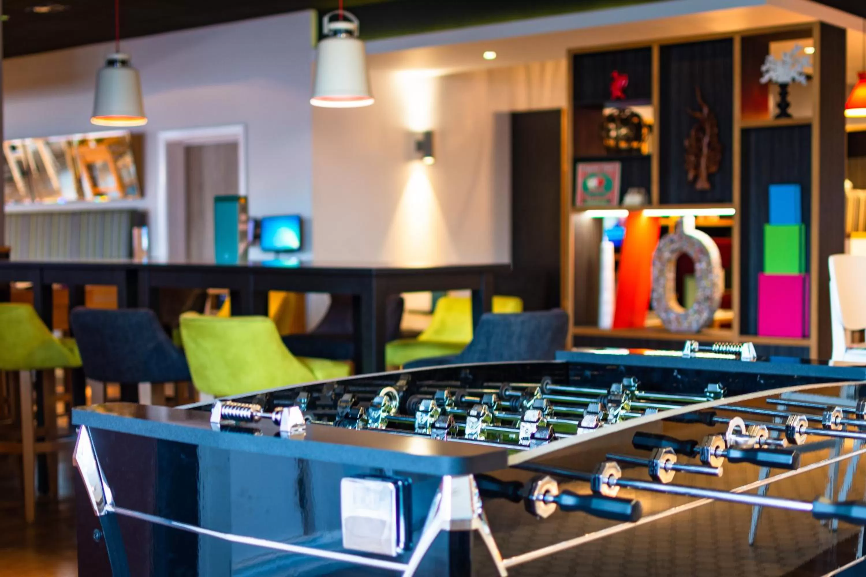 Lounge or bar in Holiday Inn Liverpool City Centre by IHG