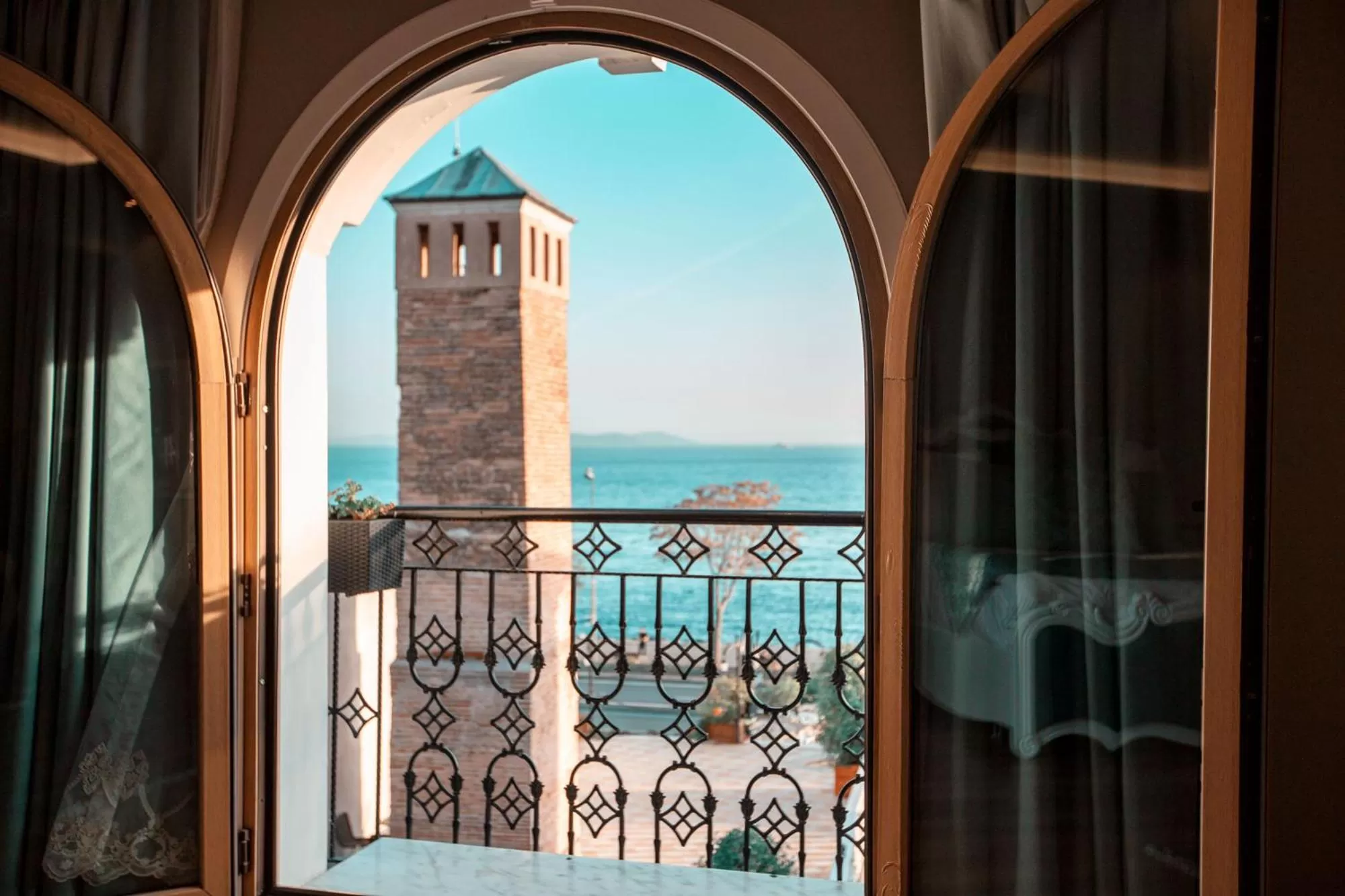 Deluxe Room - Free Shared Spa Access (Self use) in Seven Hills Palace & Spa