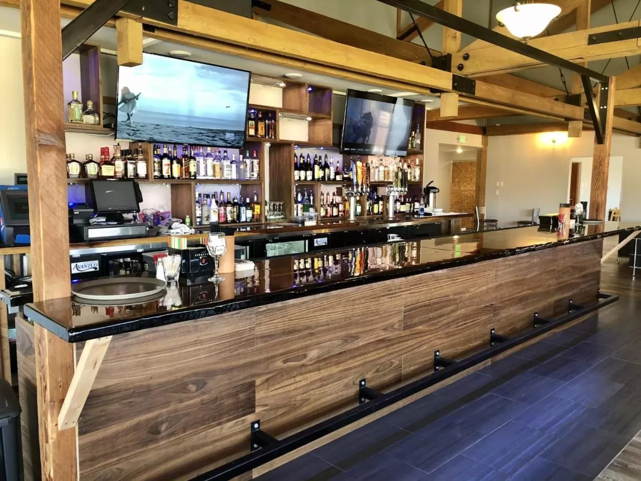 Lounge or bar, Lounge/Bar in Shilo Inns Suites The Dalles