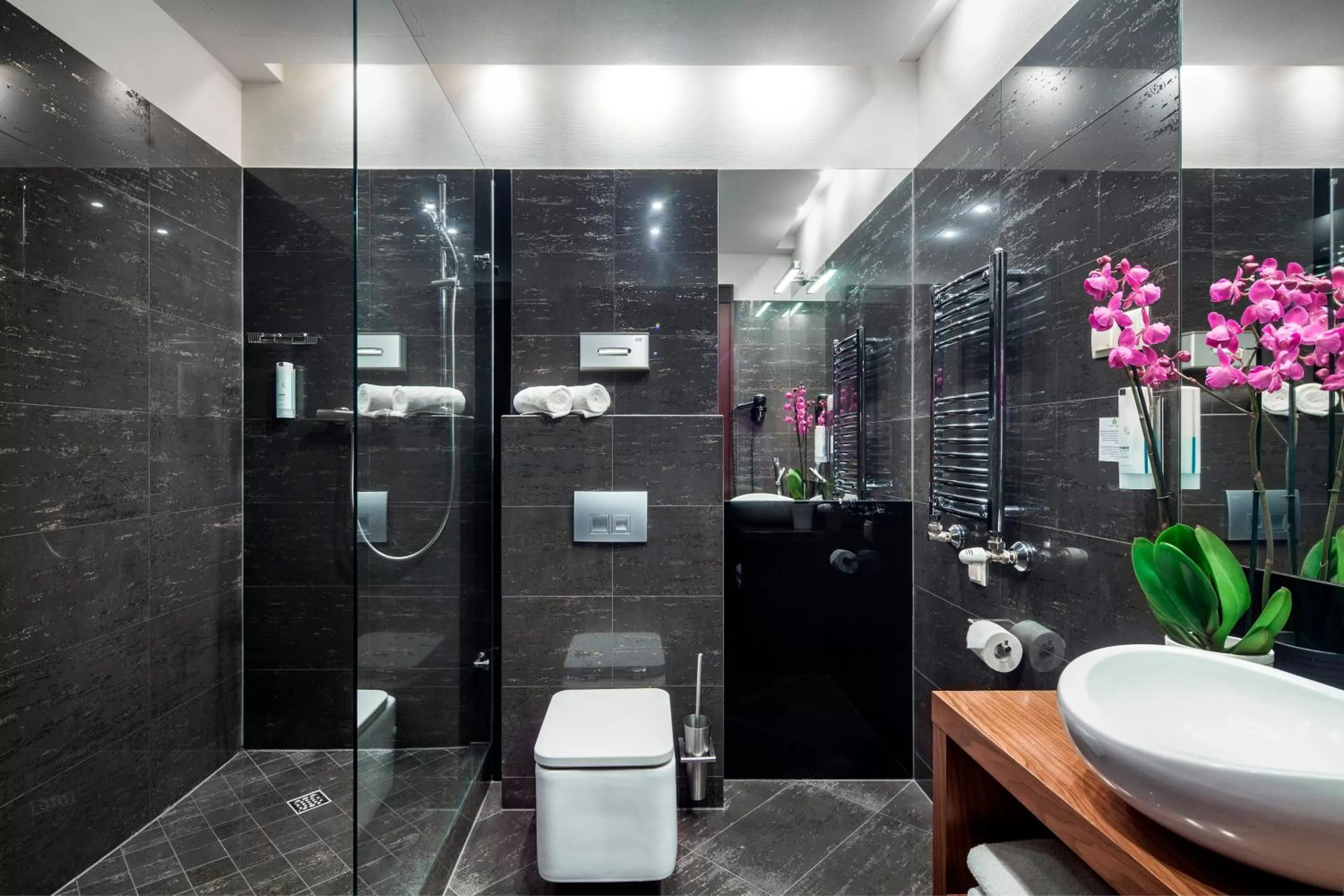 Bathroom in Hotel Unicus Krakow Old Town - Destigo Hotels