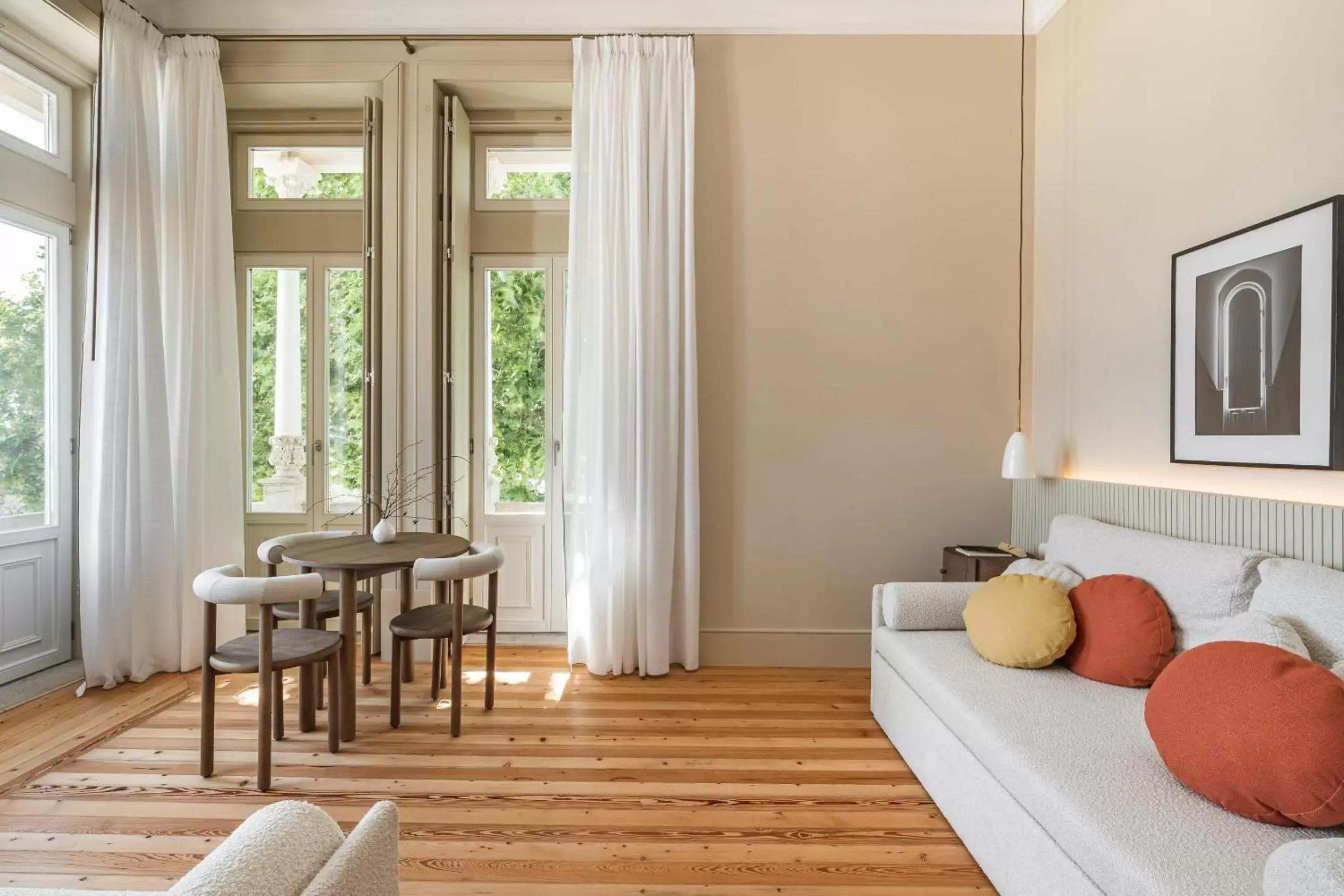 Bedroom, Seating Area in Artsy Cascais