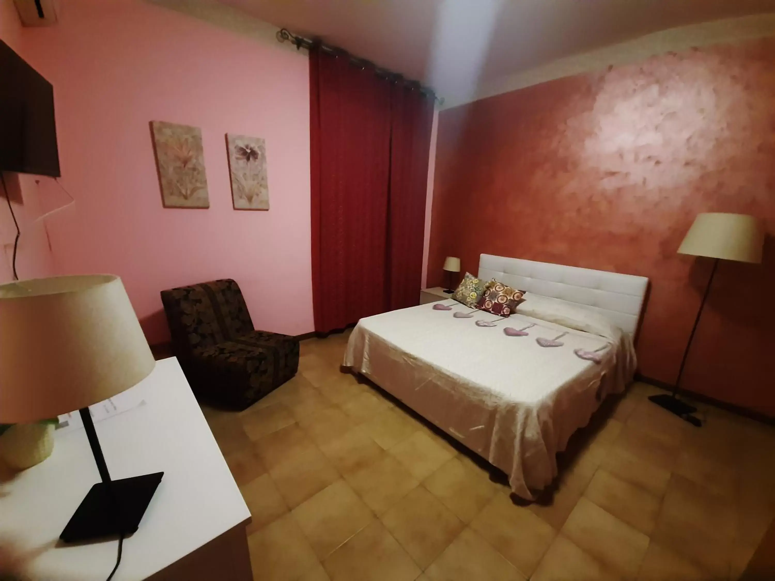 Bedroom, Bed in San Nicolò House