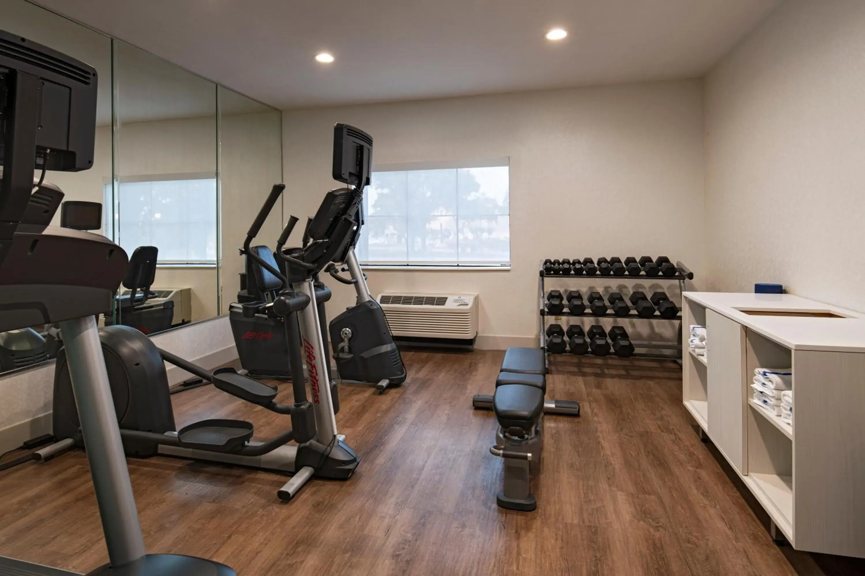 Fitness centre/facilities, Fitness Center/Facilities in Holiday Inn Express & Suites Cedar Park (Nw Austin), an IHG Hotel