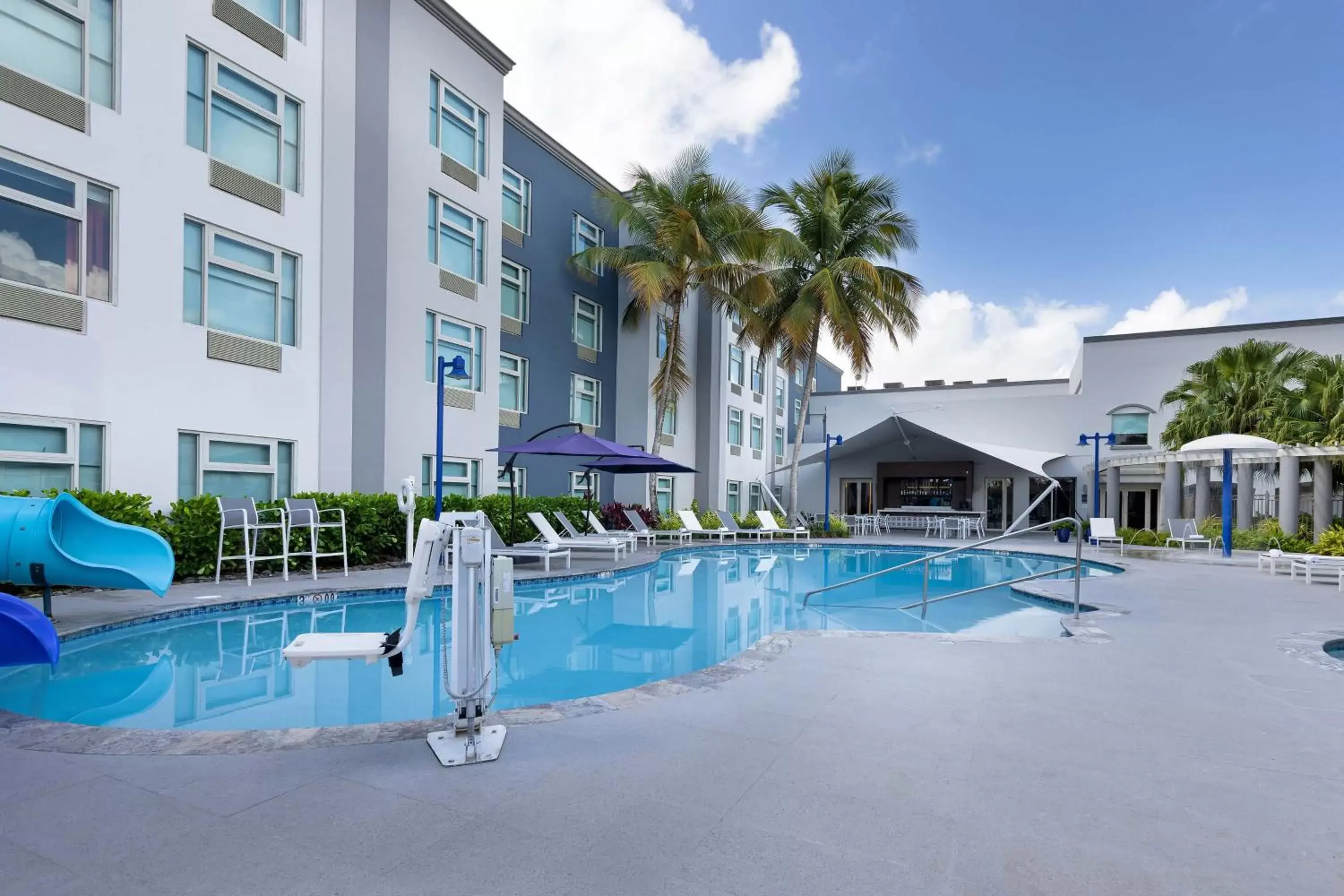 Swimming Pool in Four Points by Sheraton Caguas Real