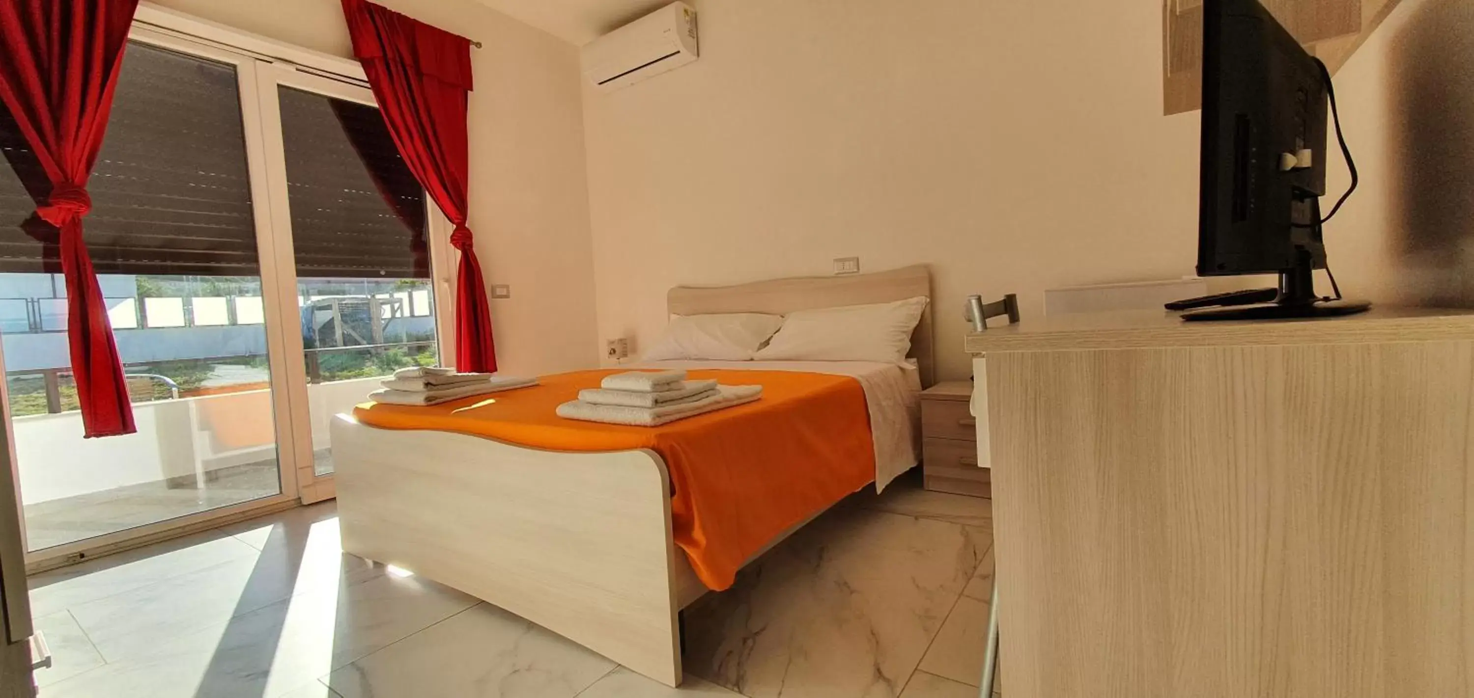 Deluxe Double Room in Alepou Guest House