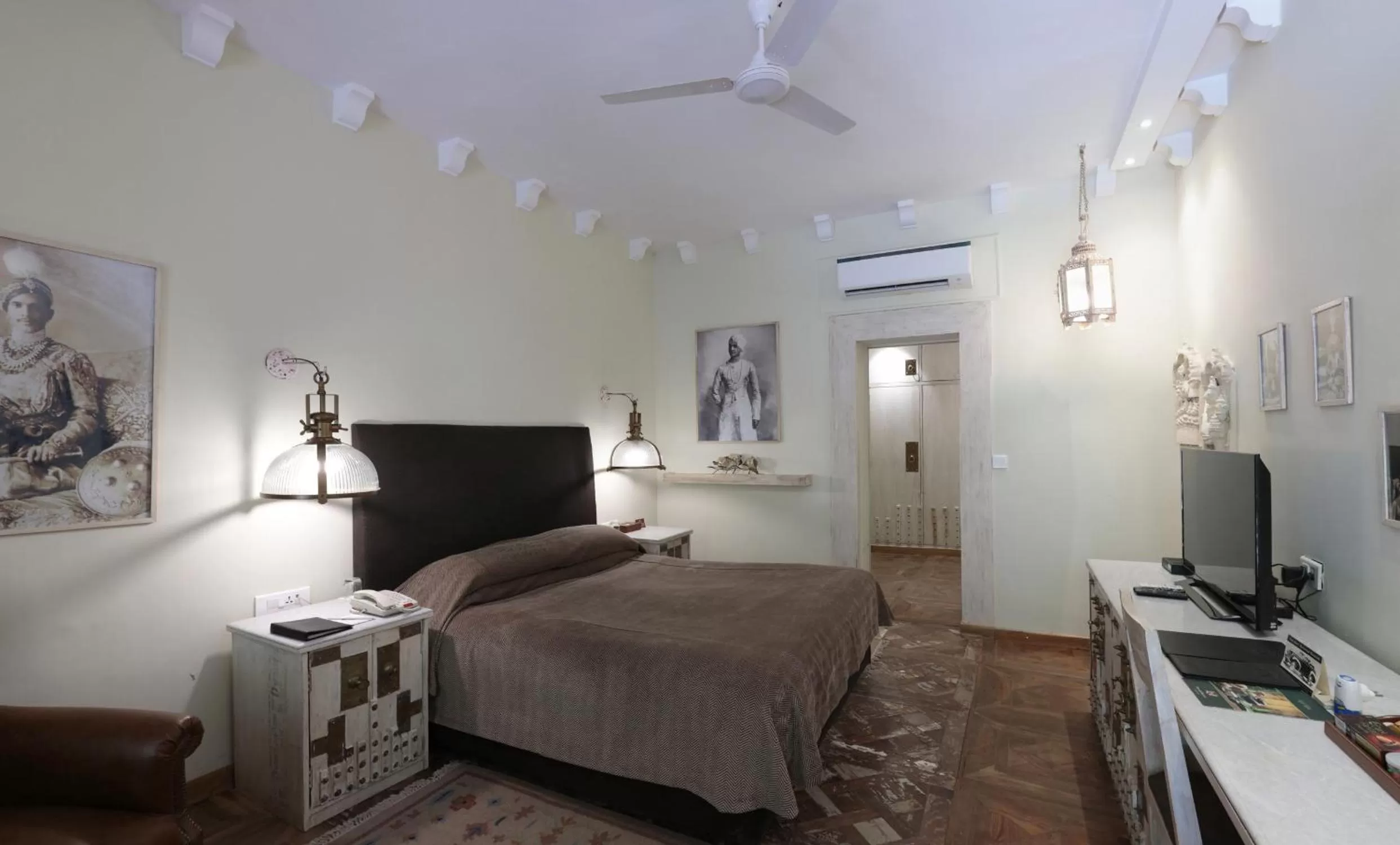 Bed in Ajit Bhawan - A Palace Resort